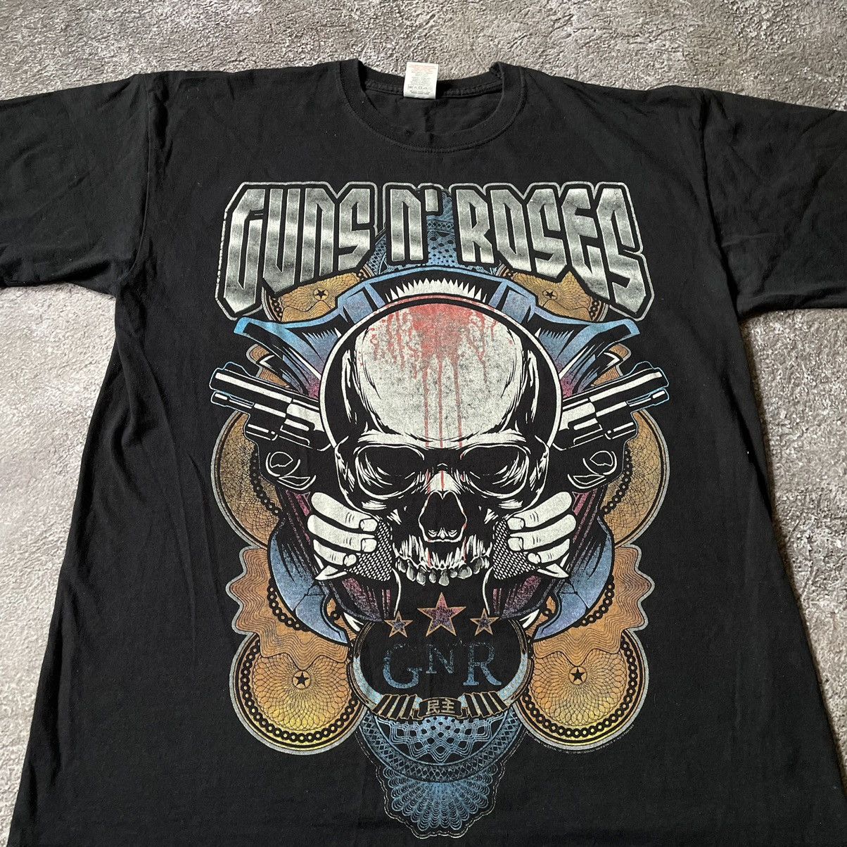 Vintage Vintage Y2K Guns N Roses Graphic Tee Grunge Band Tee Baggy L Size US L / EU 52-54 / 3 - 5 Thumbnail