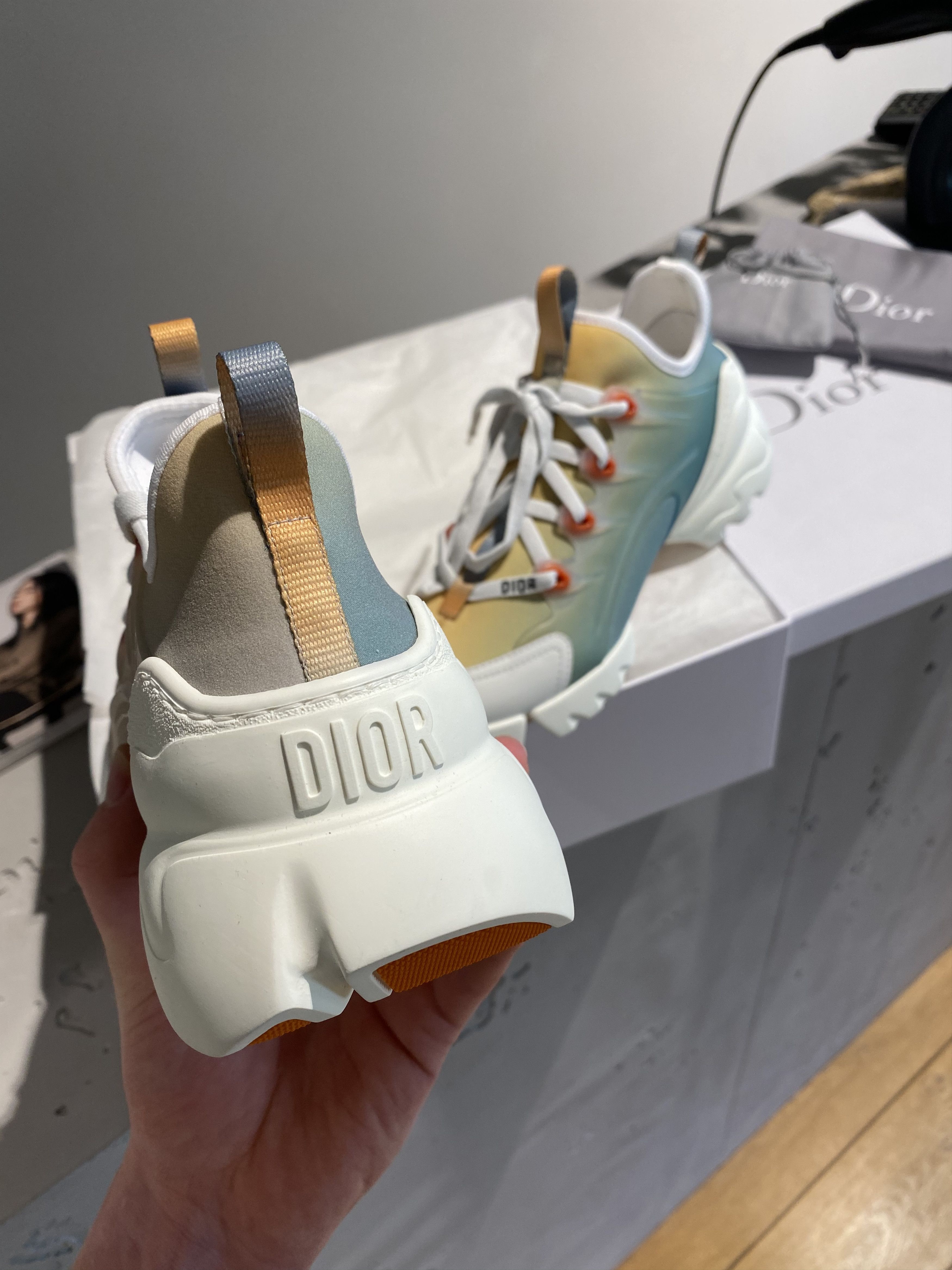 Dior Dior D-connect Sneaker Size US 5 / IT 35 - 4 Thumbnail