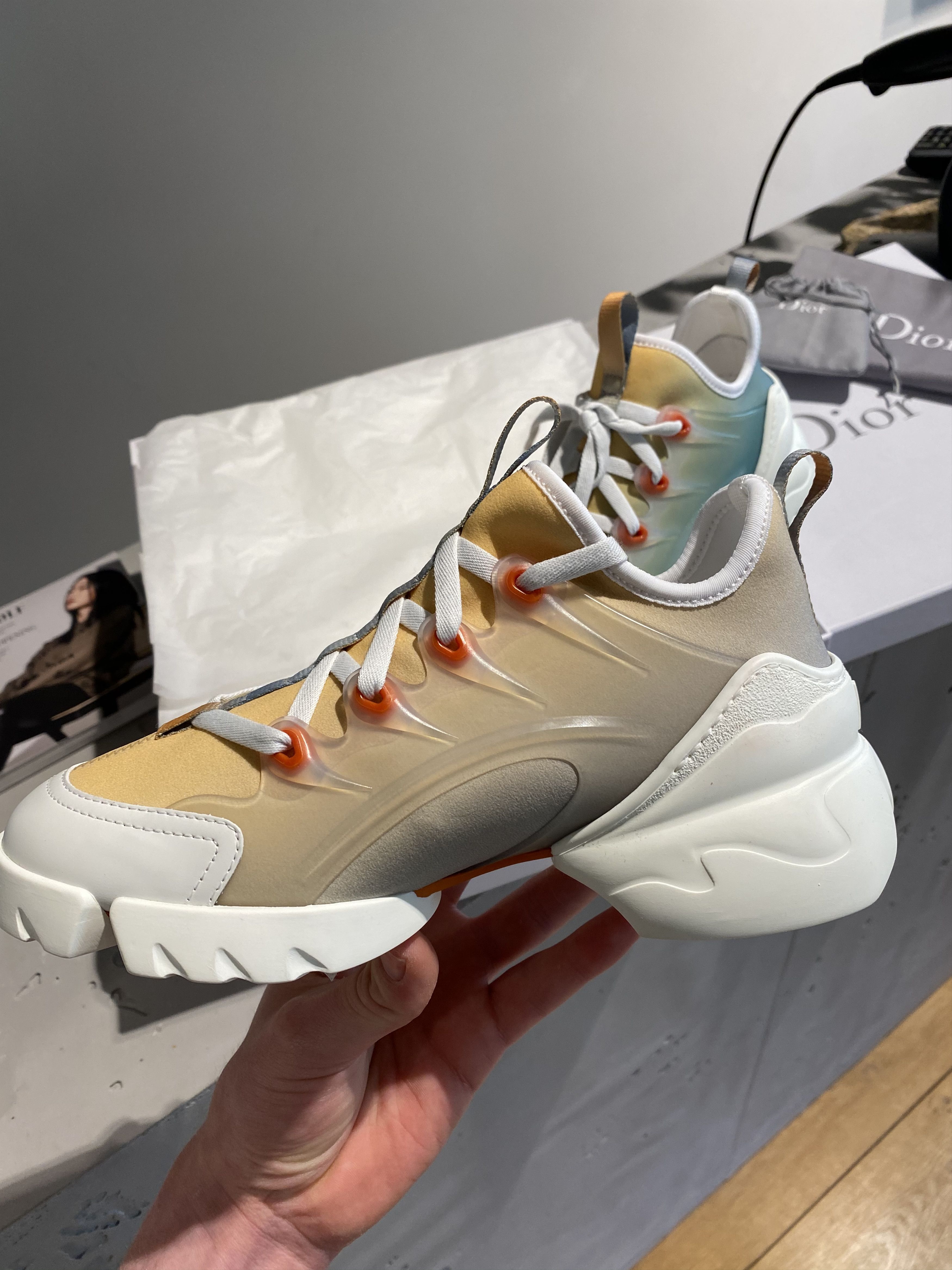 Dior Dior D-connect Sneaker Size US 5 / IT 35 - 3 Thumbnail