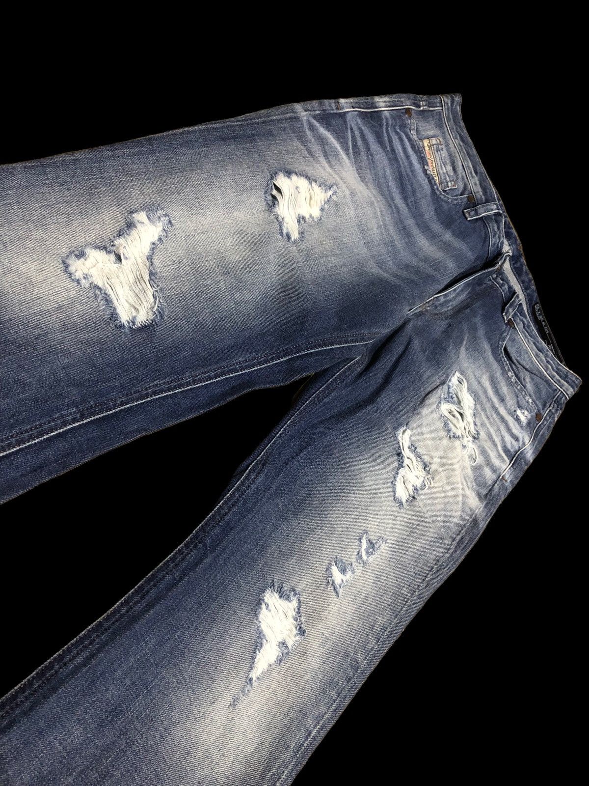 Diesel DIESEL RIZZO REGULAR SLIM STRAIGHT DISTRESSED DENIM Size 29" - 2 Thumbnail