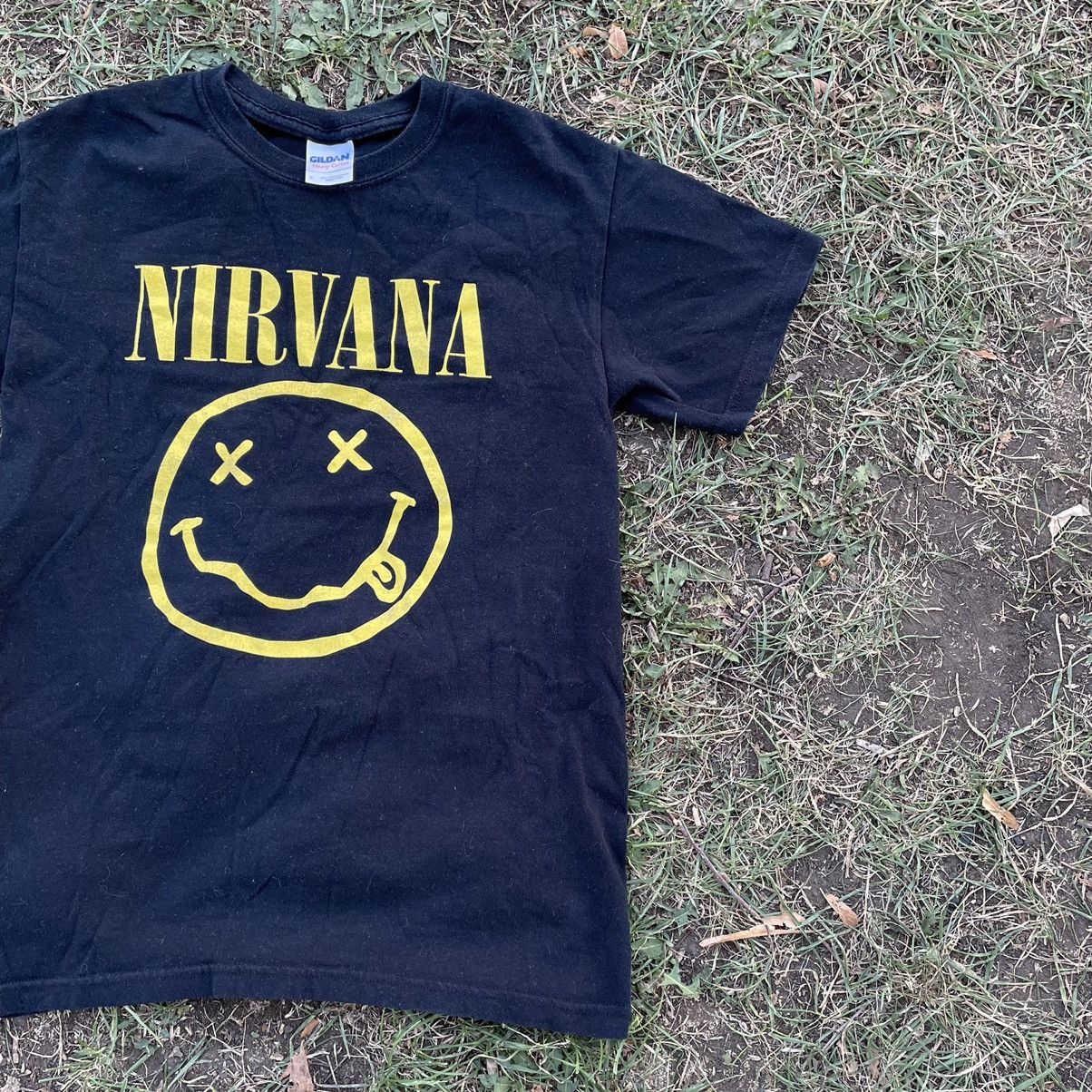 Vintage Vintage 90s Nirvana Graphic Tee Band Tee Grunge Black Slim S Size US S / EU 44-46 / 1 - 3 Thumbnail