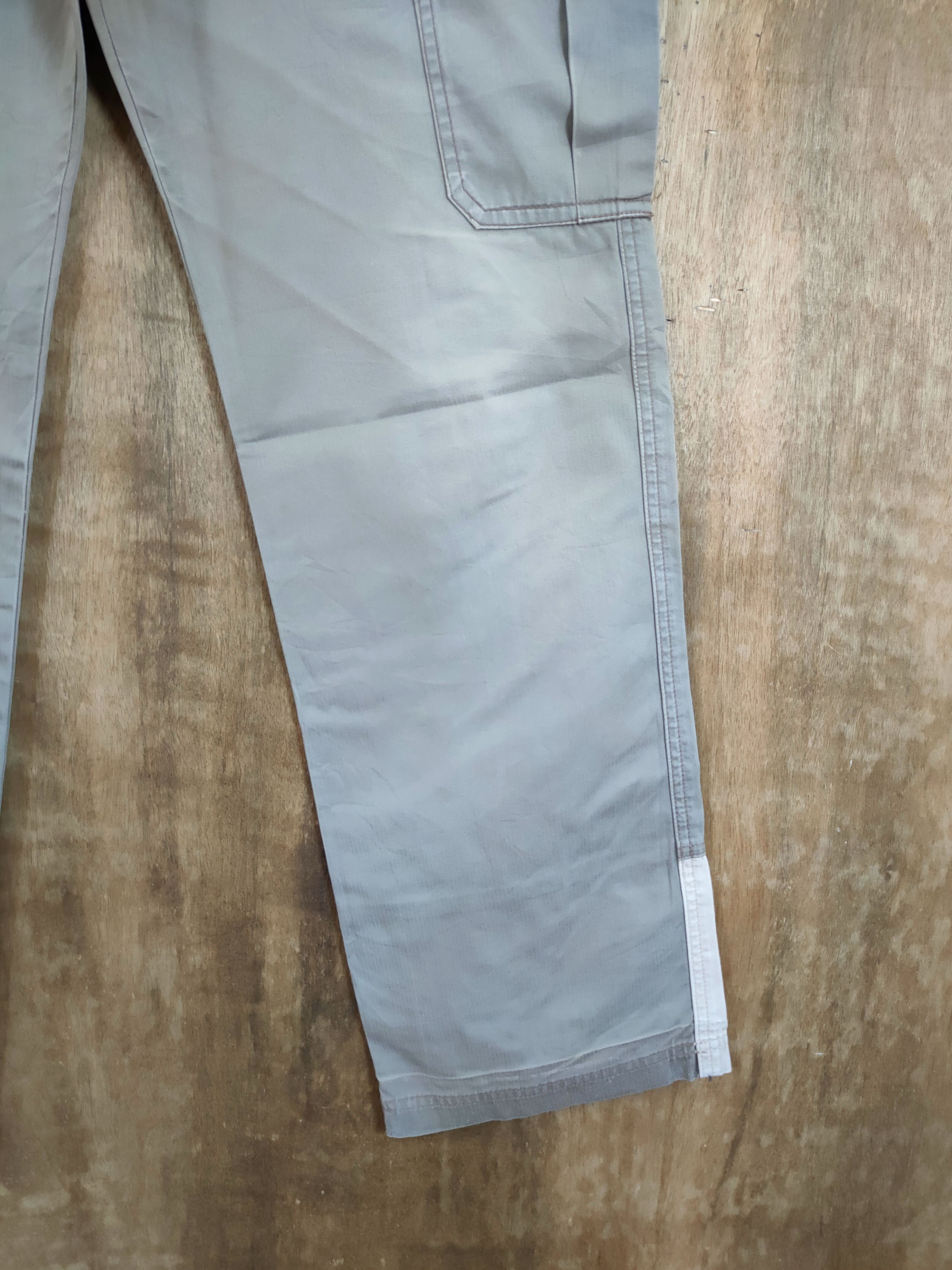 Grailed 291295 Homme green utility patch cargo pants #46-732 Size US 26 / EU 42 - 2 Thumbnail