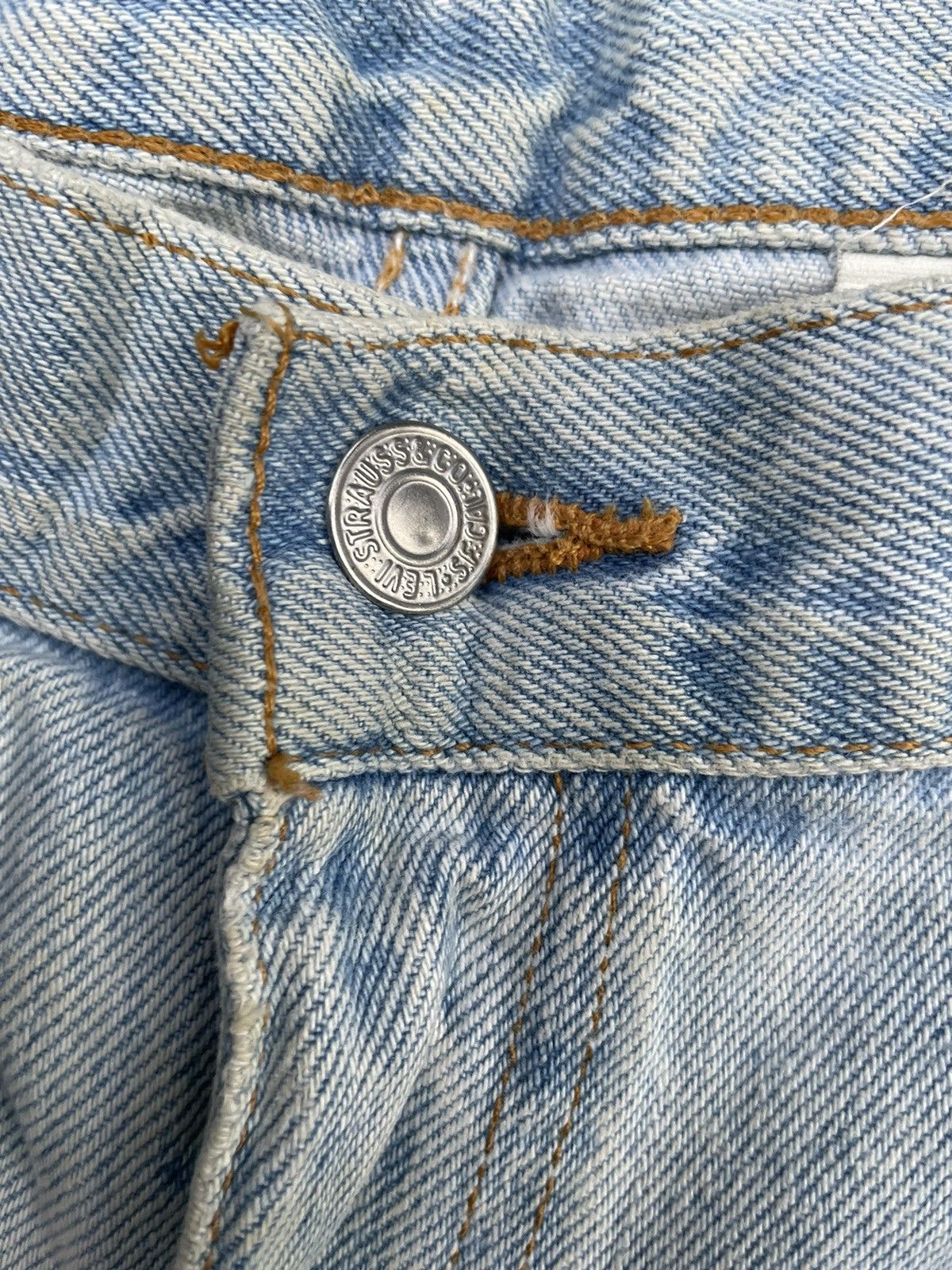 Levi's × Vintage Vintage 2002 Levis 505 e Faded Wash Denim Size US 36 / EU 52 - 20 Thumbnail