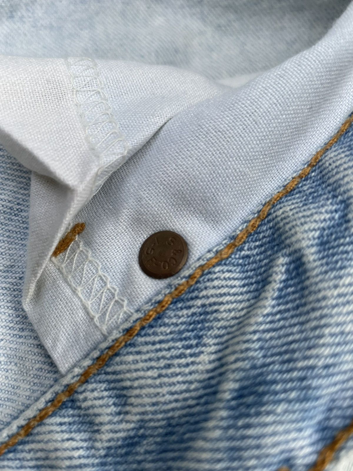 Levi's × Vintage Vintage 2002 Levis 505 e Faded Wash Denim Size US 36 / EU 52 - 18 Thumbnail