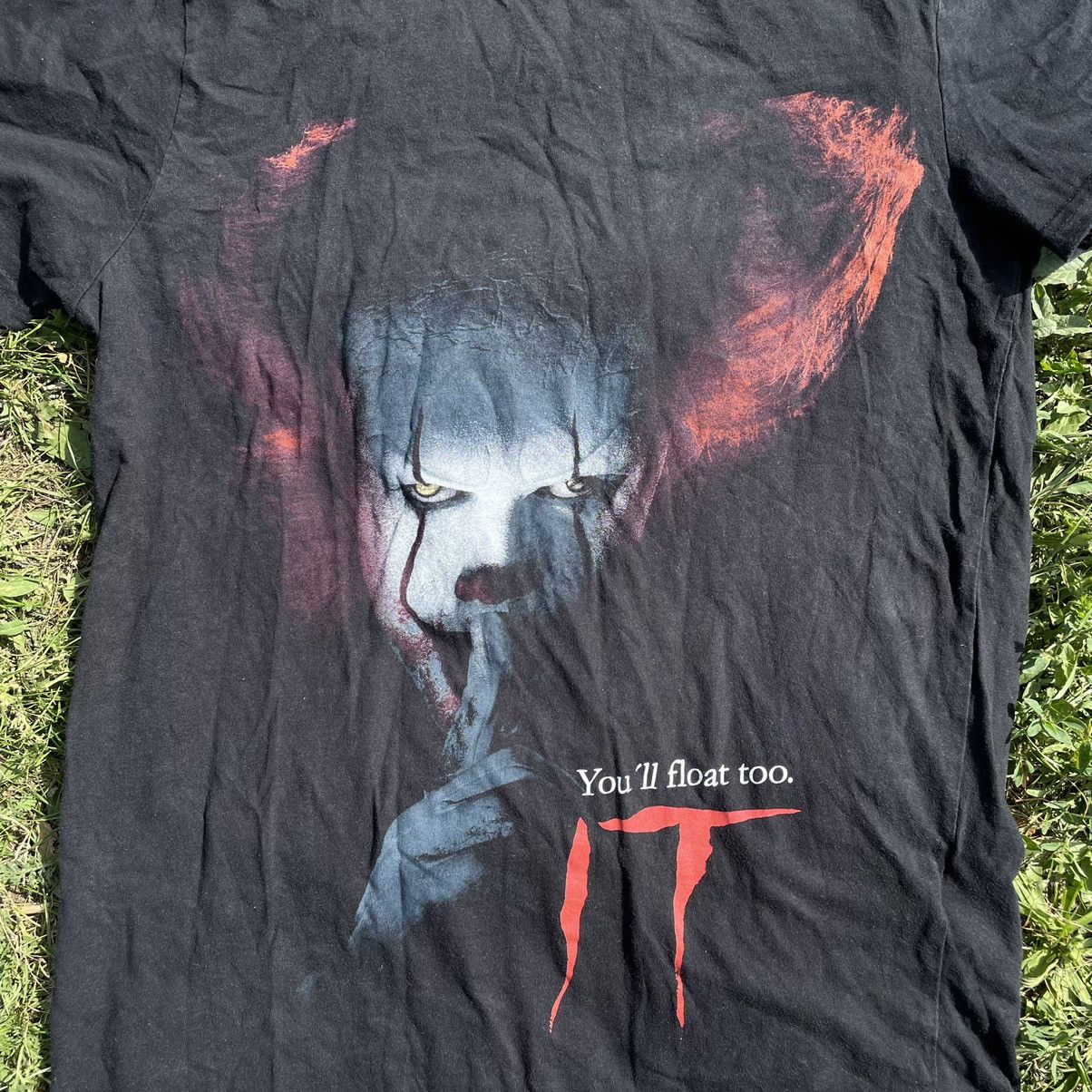 Vintage Vintage Y2K Graphic Tee Horror Dark Grunge Streetwear Boxy M Size US M / EU 48-50 / 2 - 4 Thumbnail