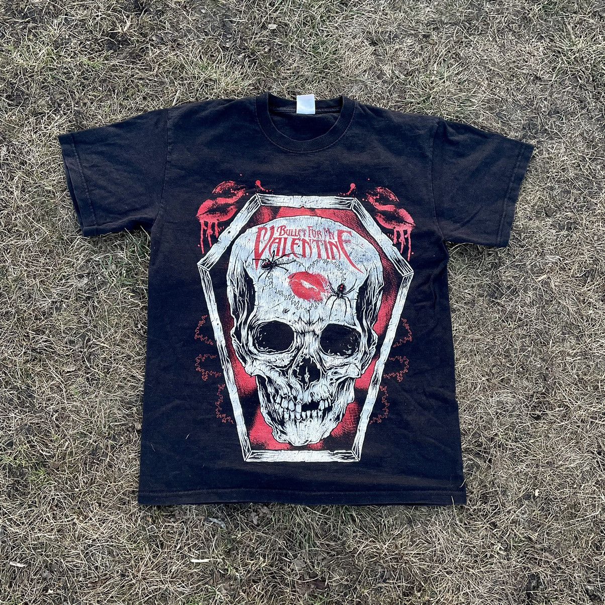 Vintage Vintage 90s Skull Coffin Graphic Tee Faded Black Punk Boxy M Size US M / EU 48-50 / 2 - 1 Thumbnail