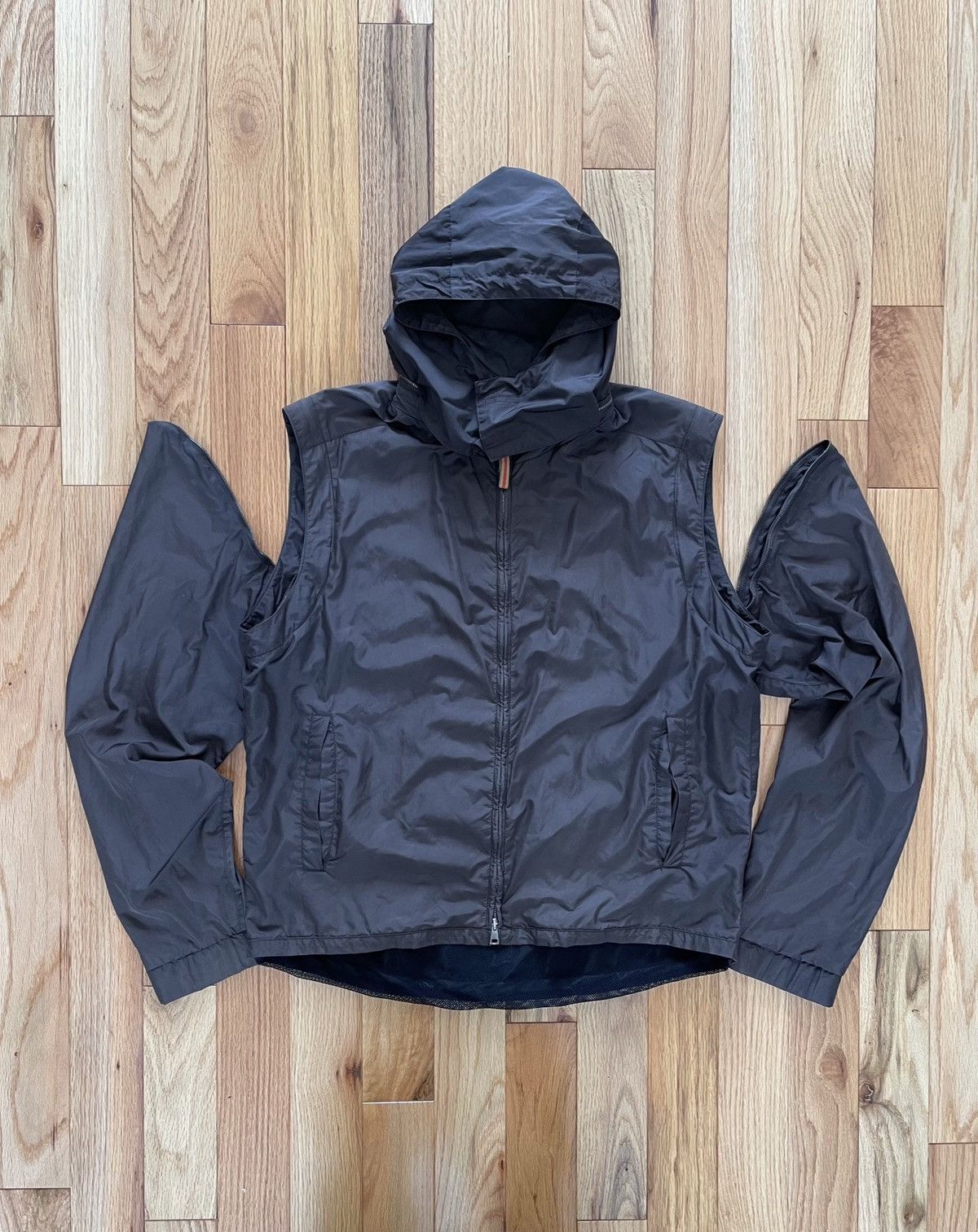 image of Early 2000S Gucci By Tom Ford Detachable Nylon Jacket in Brown, Men's (Size Medium)