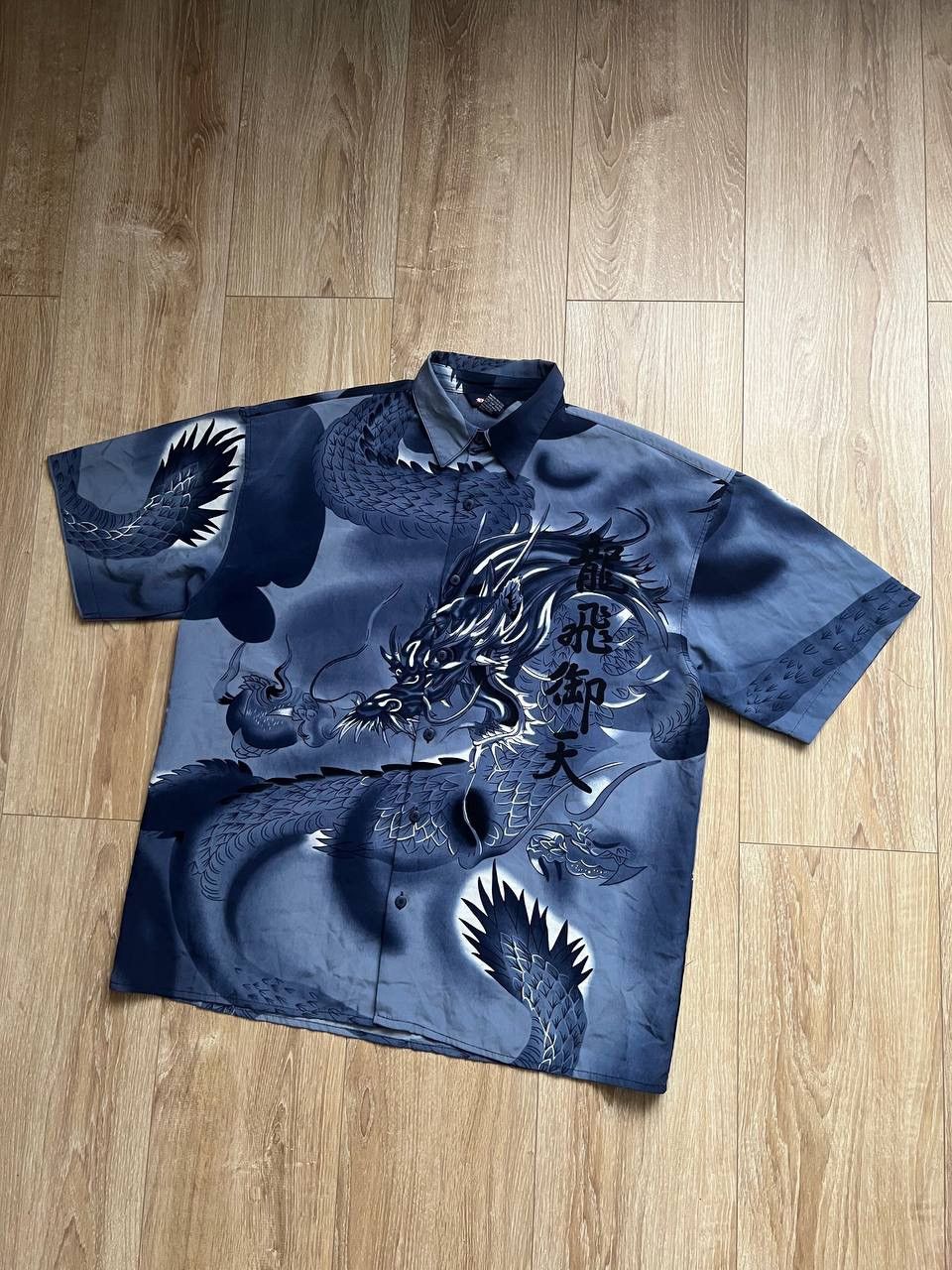 Vintage Vintage Hawaiian Dragon All Over Print Short Sleeve Shirt Size US L / EU 52-54 / 3 - 1 Thumbnail