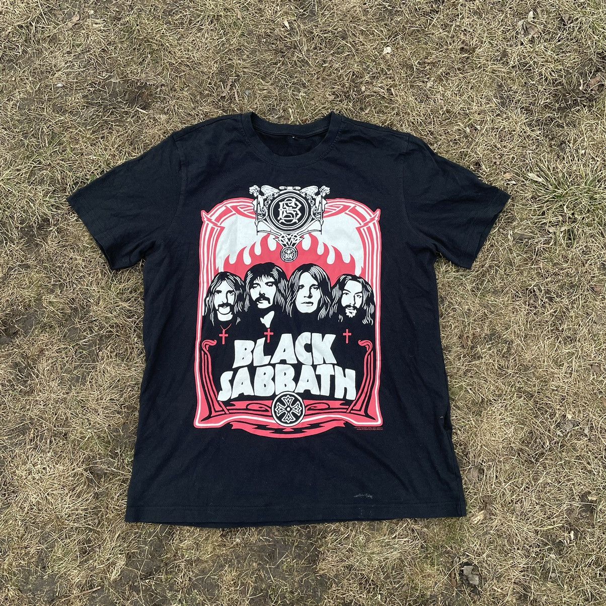 Vintage Vintage 90s Black Sabbath Graphic Band Tee Grunge Tapered L Size US L / EU 52-54 / 3 - 1 Thumbnail