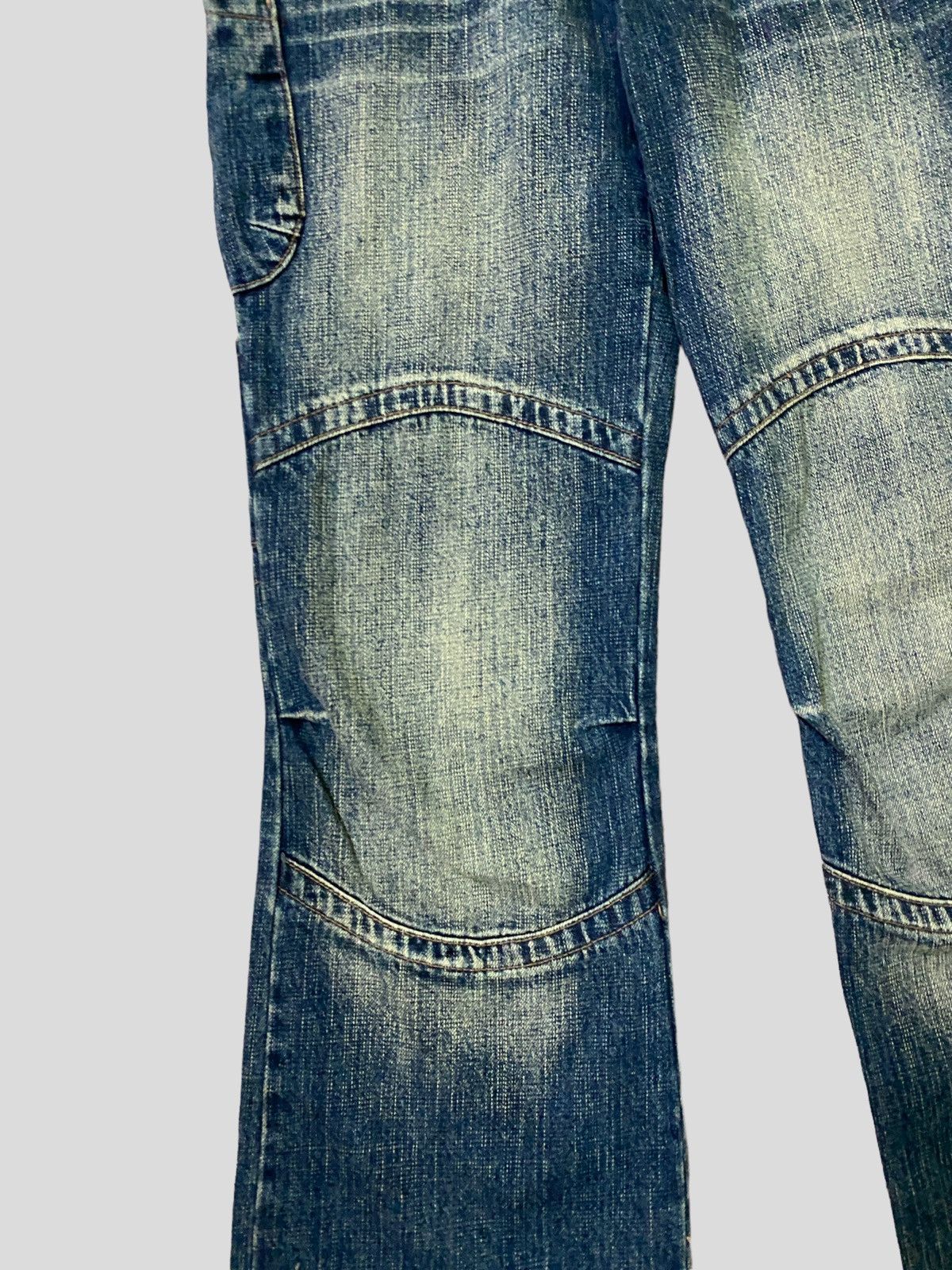 Japanese Brand Flared Cargo AFT JEANS 3d MultiPocket Boot Cut Denim Size US 26 / EU 42 - 7 Thumbnail