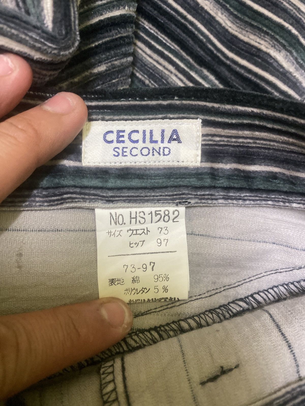 Hysteric Glamour × Japanese Brand × Vintage Flared CECILIA SECOND Striped Velvet Pant Size US 28 / EU 44 - 13 Thumbnail