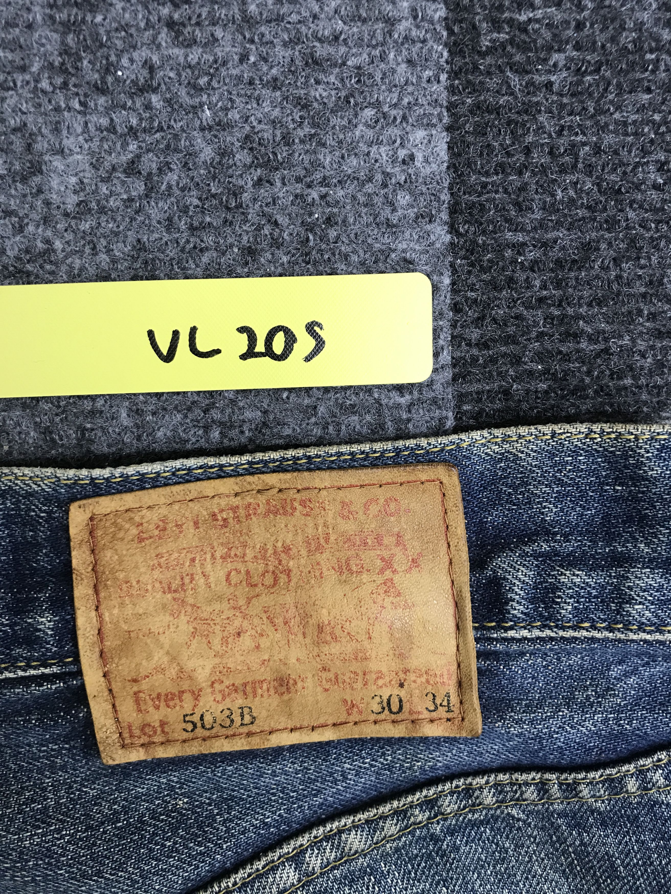 Levi's VL205-Vintage Levis Big E 503B Dirty Jeans Size US 30 / EU 46 - 19 Thumbnail