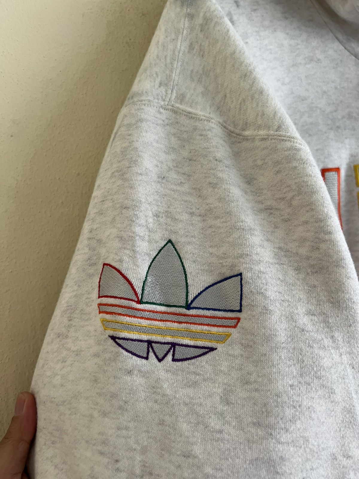 Adidas × Vintage Vintage Adidas Treefoil Big logo Multicoller Sweatshirt Size US L / EU 52-54 / 3 - 6 Thumbnail