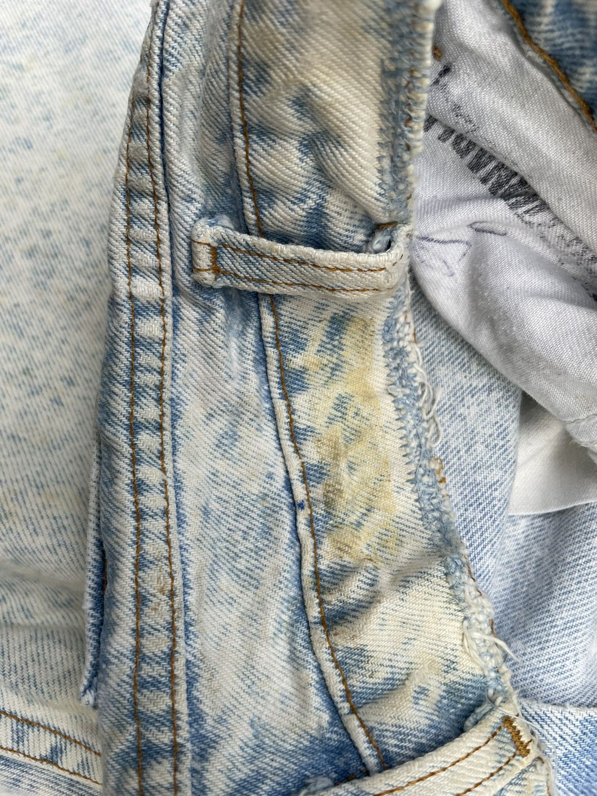 Levi's Vintage 1999 Levis 550 e Acid Wash Faded Denim Size US 35 - 12 Thumbnail