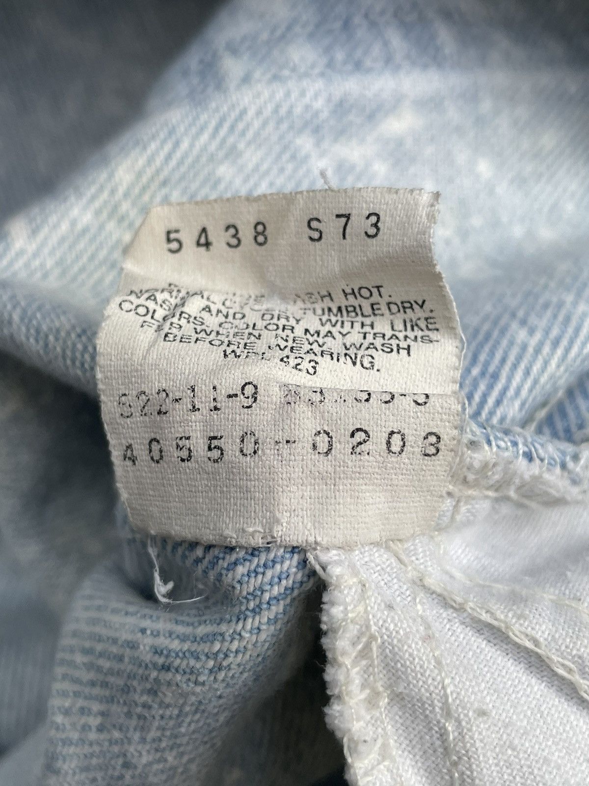 Levi's Vintage 1999 Levis 550 e Acid Wash Faded Denim Size US 35 - 15 Thumbnail