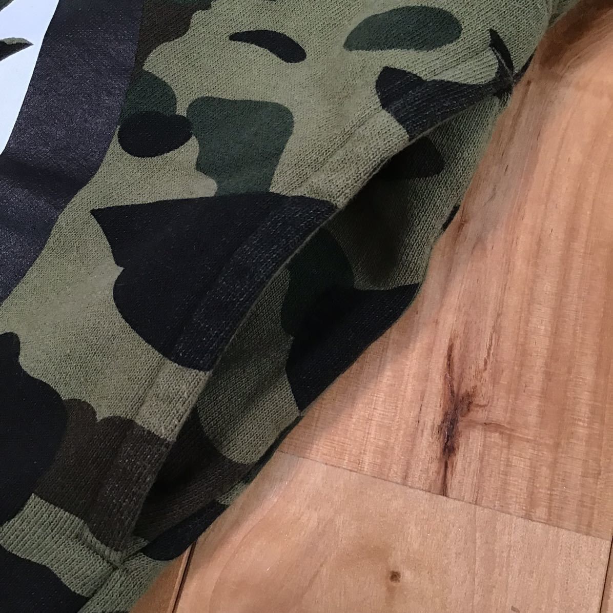 Bape BAPE 1st camo green Shark sweat shorts ape ★size S Size US 30 / EU 46 - 5 Thumbnail