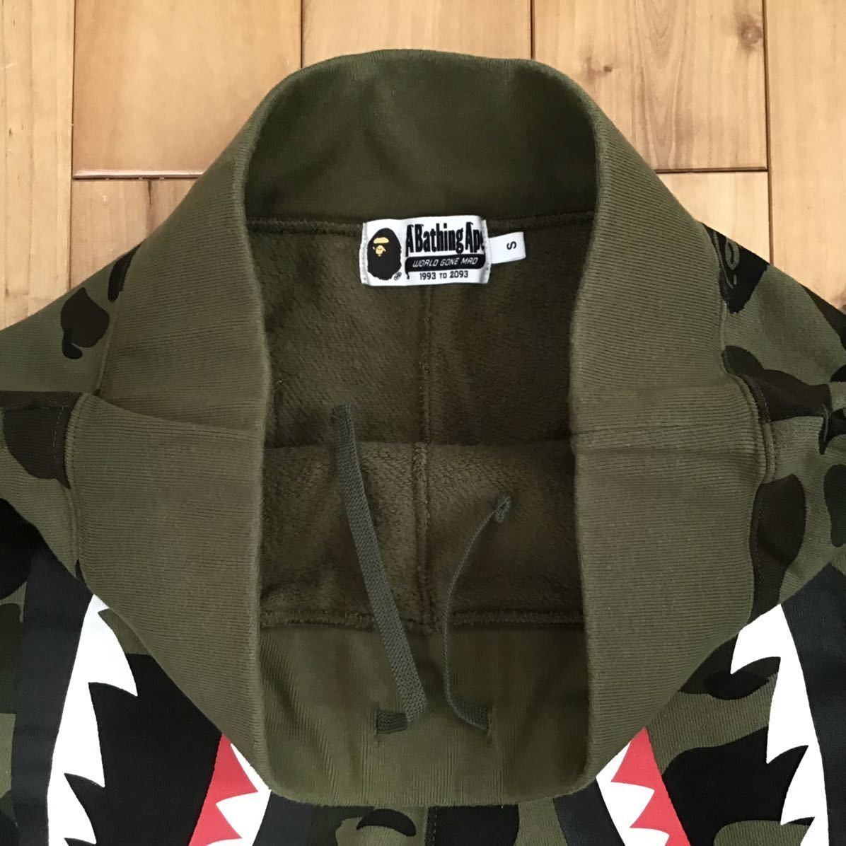 Bape BAPE 1st camo green Shark sweat shorts ape ★size S Size US 30 / EU 46 - 4 Thumbnail