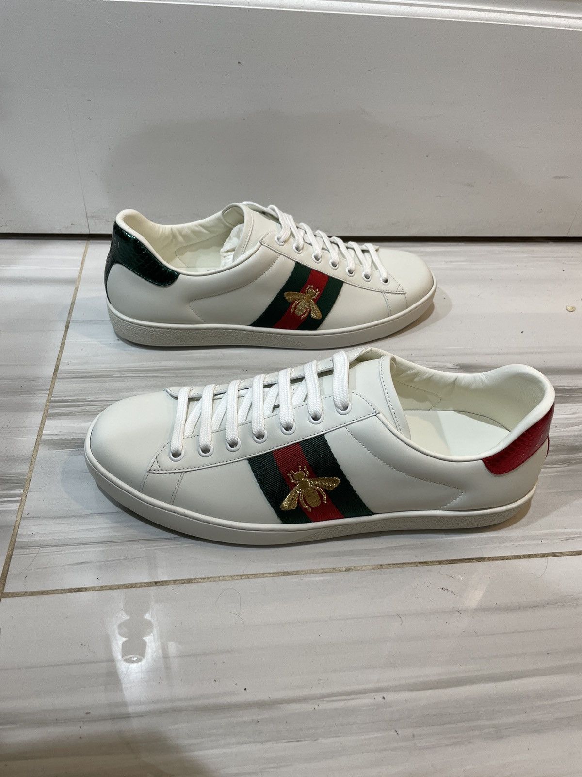Gucci White Ace bee low top sneakers US SIZE