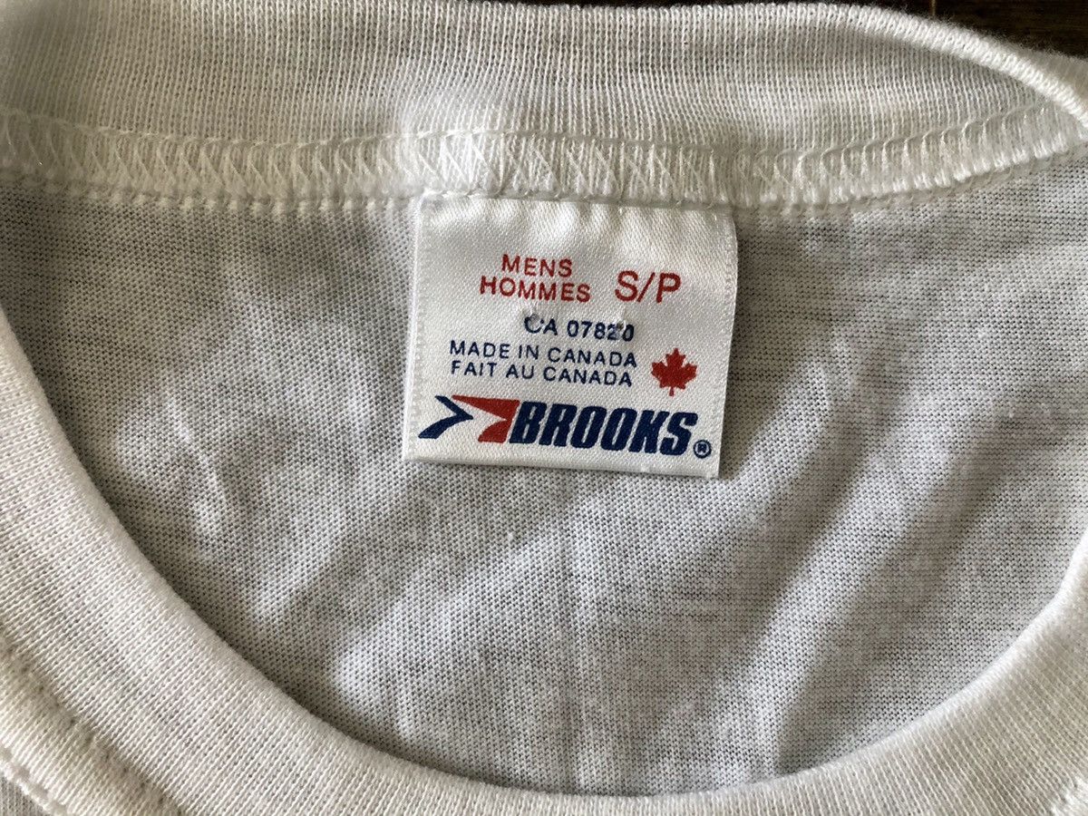 Brooks × Vintage Brooks Sports Marathon Vintage T-Shirt Size US S / EU 44-46 / 1 - 3 Thumbnail