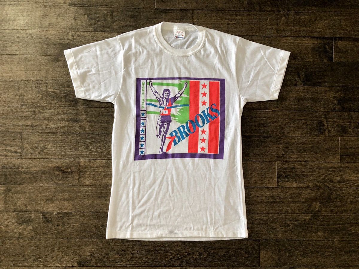 Brooks × Vintage Brooks Sports Marathon Vintage T-Shirt Size US S / EU 44-46 / 1 - 1 Thumbnail