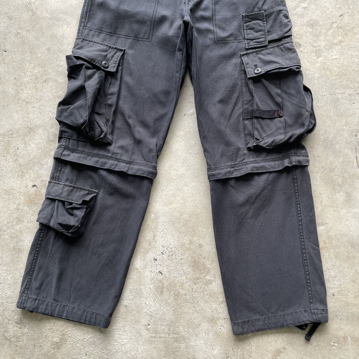 Japanese Brand RARE💥 Vintage Japanese Brand 8 Pocket Tactical Cargo Pants Size US 30 / EU 46 - 4 Thumbnail