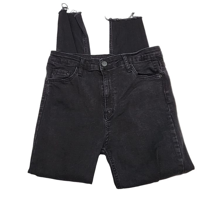 streetwear-stradivarius-super-high-waist-distressed-black-skinny-jeans