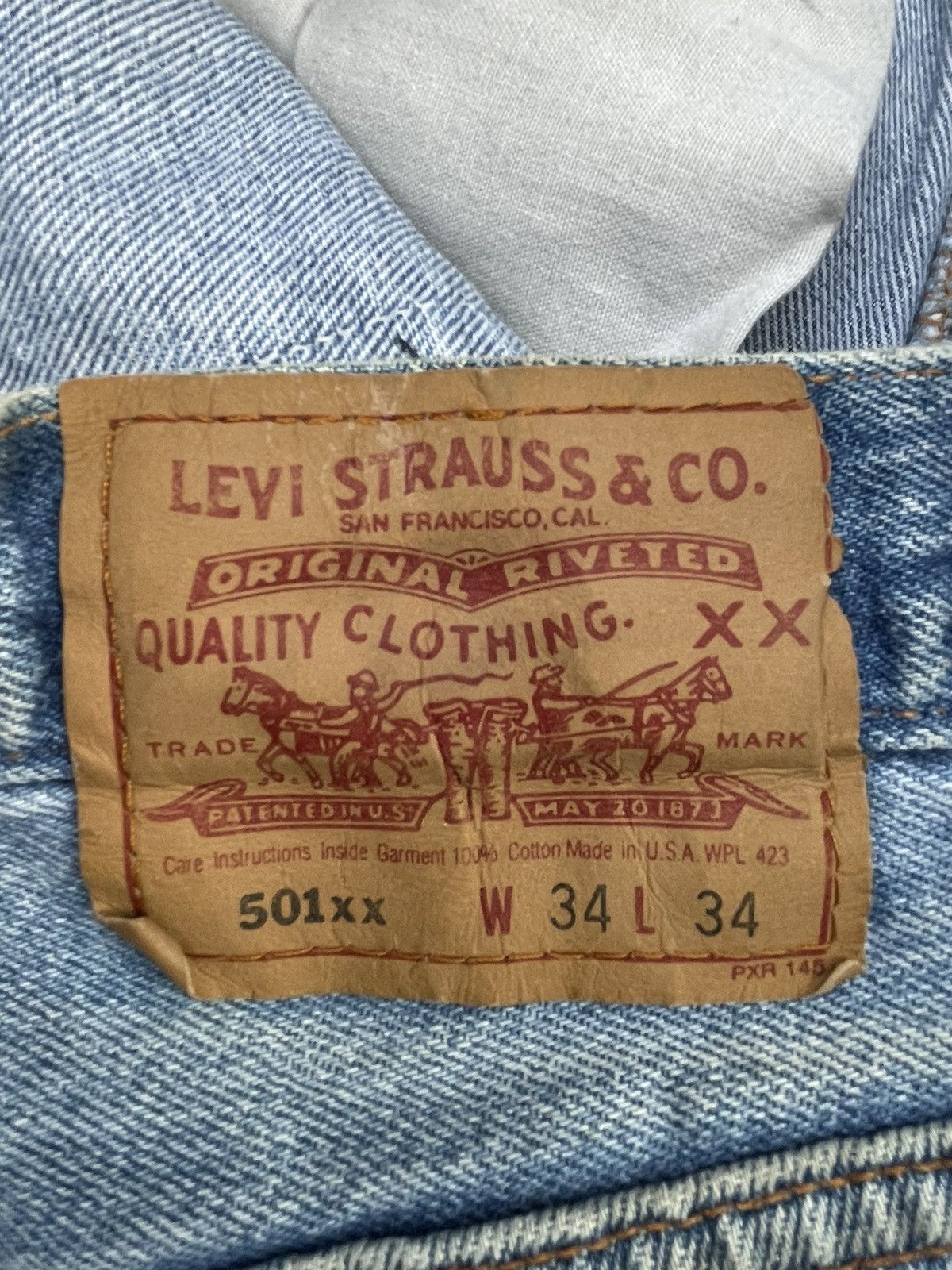 Levi's × Vintage Vintage 1993 Levis 501XX e Faded Denim Size US 31 - 13 Thumbnail