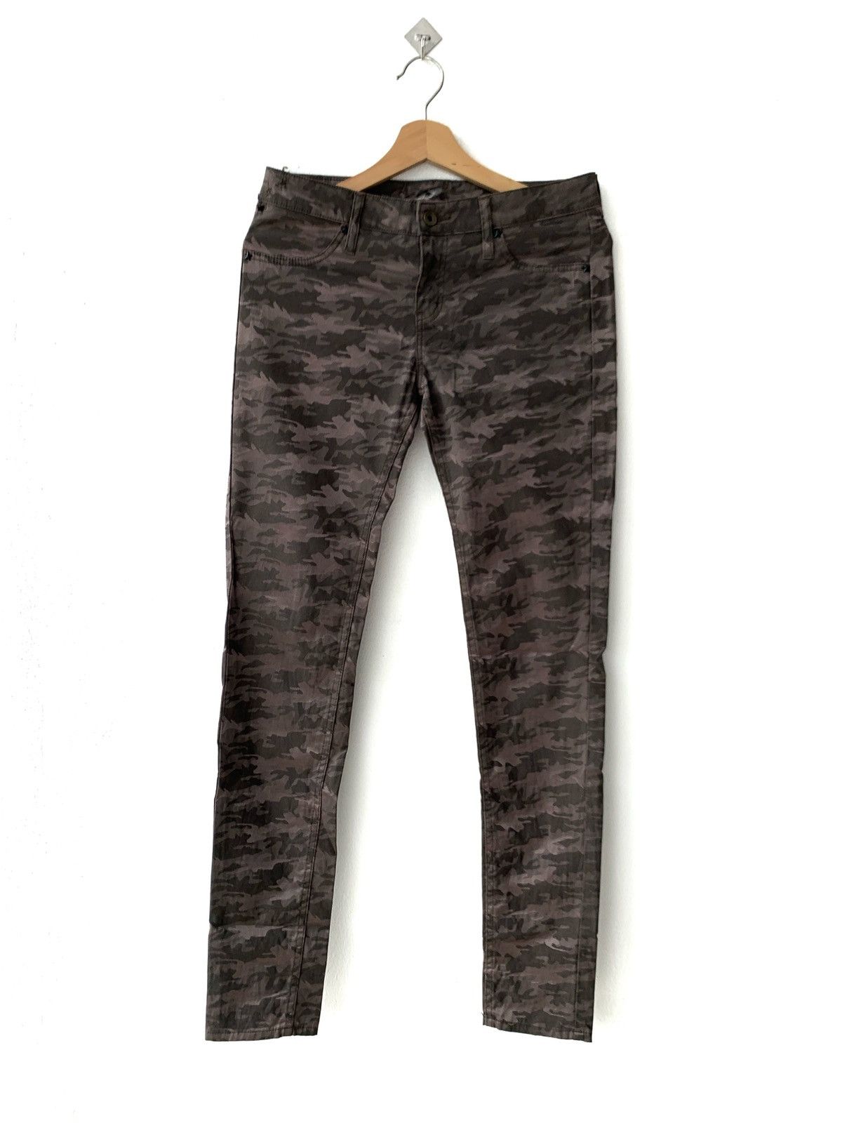 Japanese Brand Betty Smith Camouflaged Slim Pants Size US 31 - 1 Thumbnail