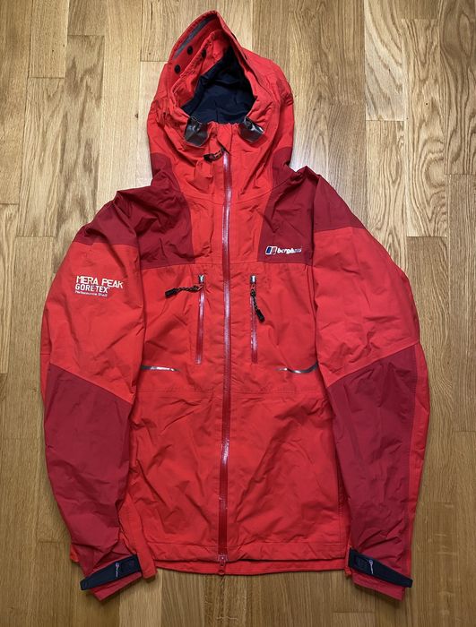 Berghaus red hot sale coat