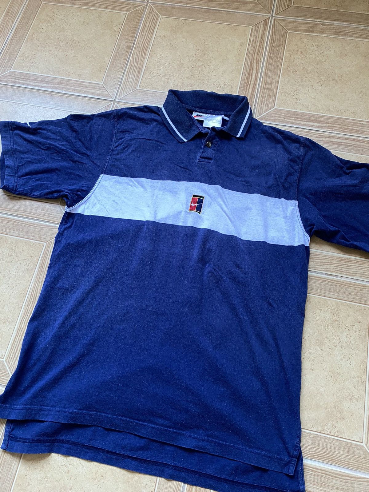 Nike NIKE TN COURT RARE MIDDLE SWOOSH LOGO BUTTON UP POLO Size US M / EU 48-50 / 2 - 2 Thumbnail