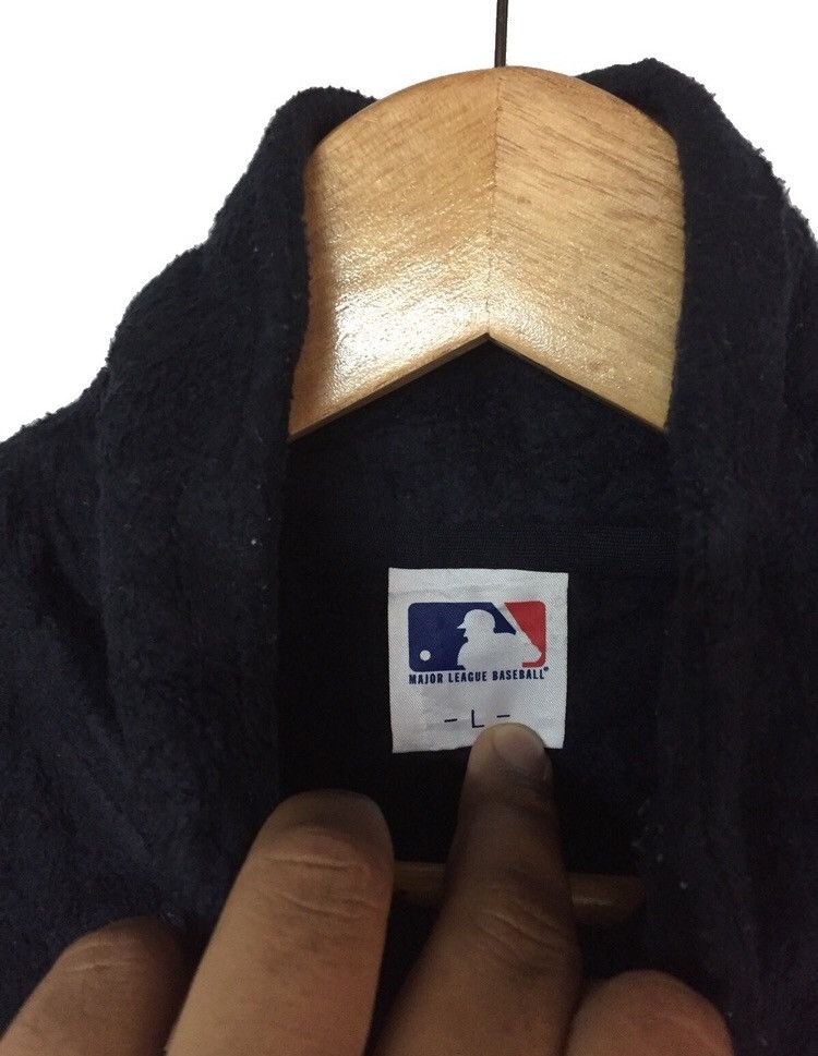 NBA × NFL × Vintage URGENT SALE ‼️ Vintage NY Yankees fleece Size US M / EU 48-50 / 2 - 4 Thumbnail