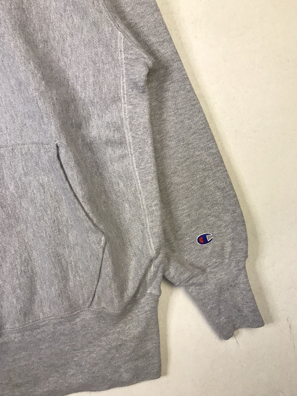 Champion × Vintage OG 1990s Reverse Weave Silver Hoodie Size US XL / EU 56 / 4 - 4 Thumbnail