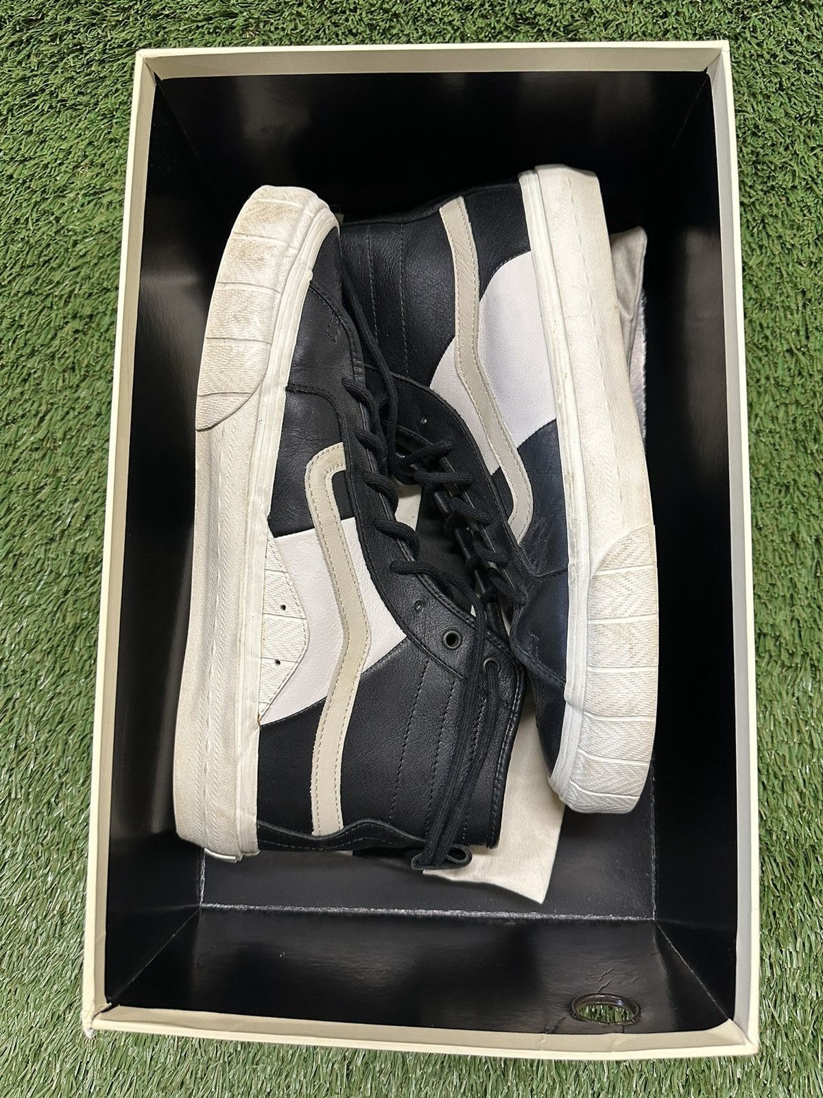 Vans x Taka Hayashi TH Court Hi LX Premium Black/White