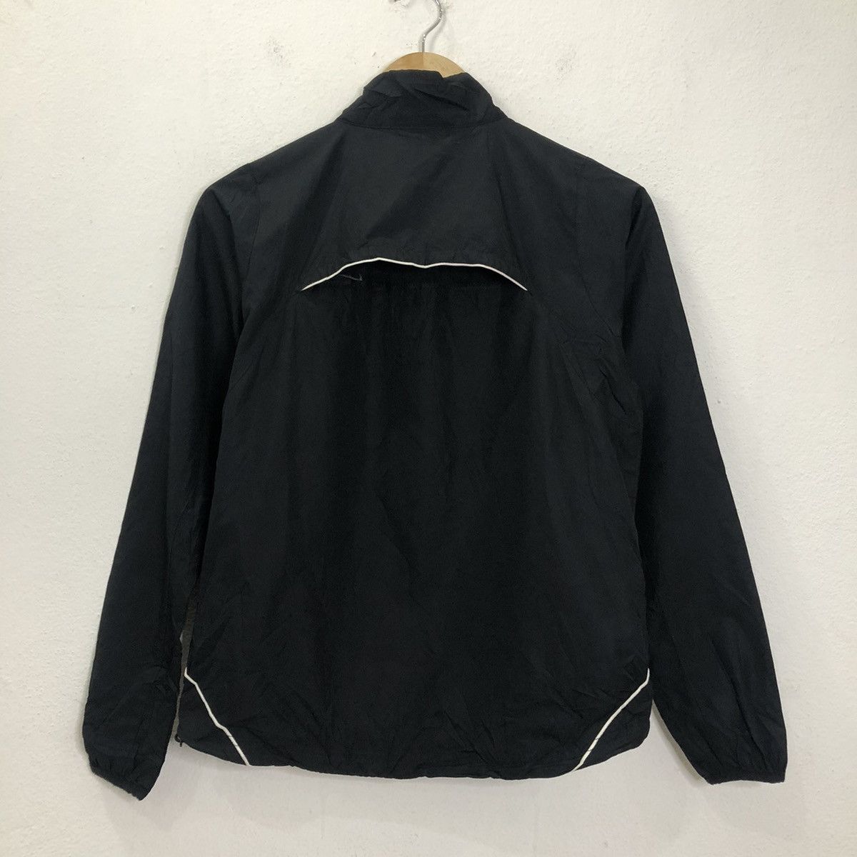 Vintage Vintage Nike Embroidery Small Logo Windbreaker Jacket Size S / US 4 / IT 40 - 5 Thumbnail