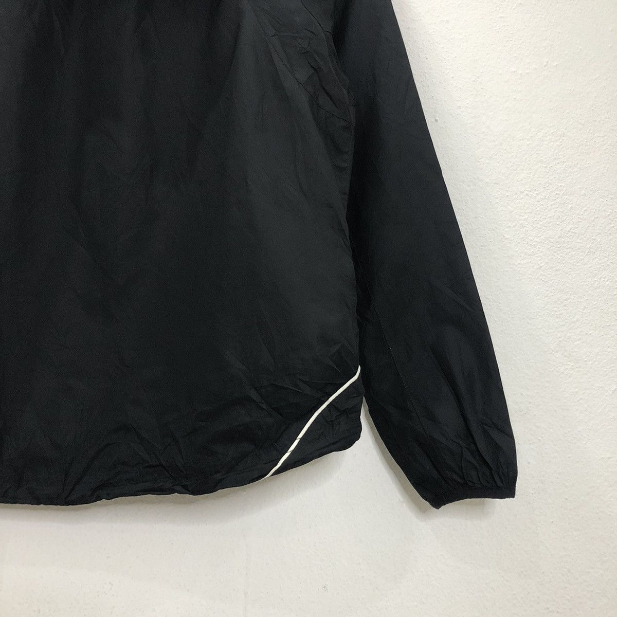 Vintage Vintage Nike Embroidery Small Logo Windbreaker Jacket Size S / US 4 / IT 40 - 7 Thumbnail