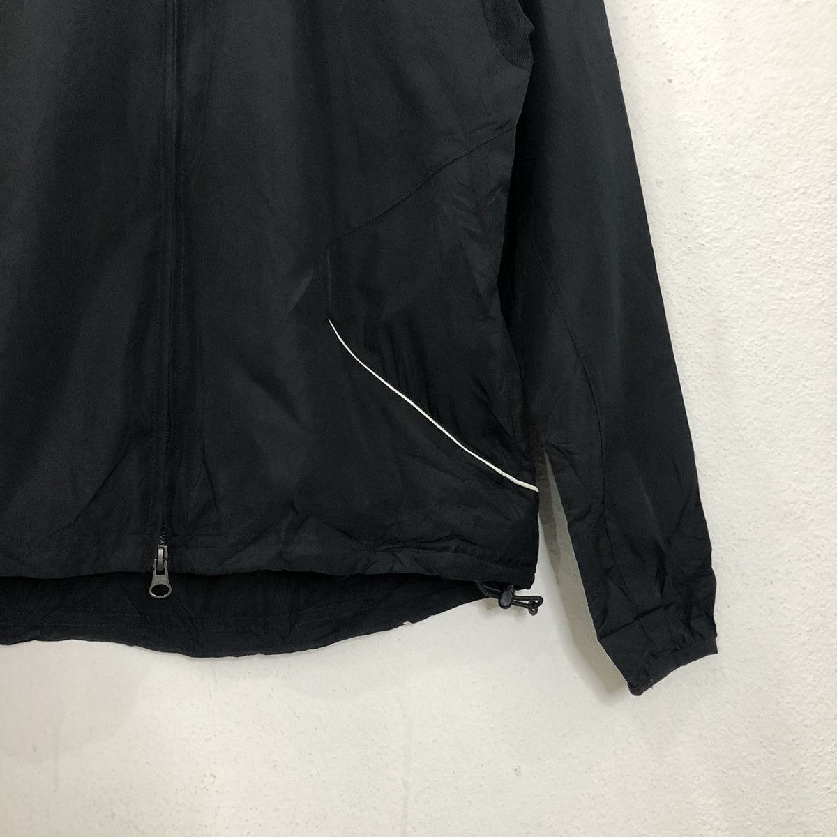 Vintage Vintage Nike Embroidery Small Logo Windbreaker Jacket Size S / US 4 / IT 40 - 3 Thumbnail