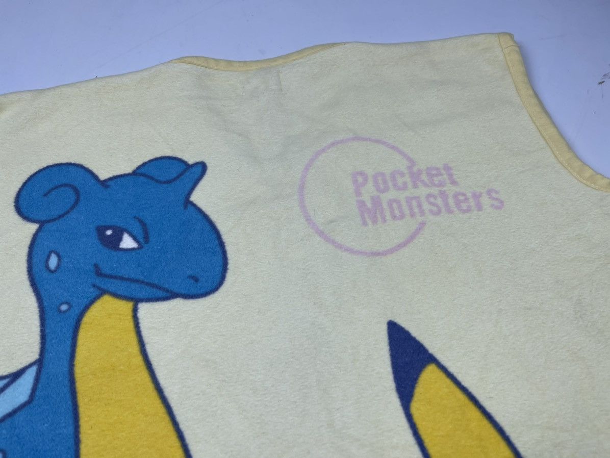 Nintendo rare pokemon vest tg3 Size US M / EU 48-50 / 2 - 3 Thumbnail
