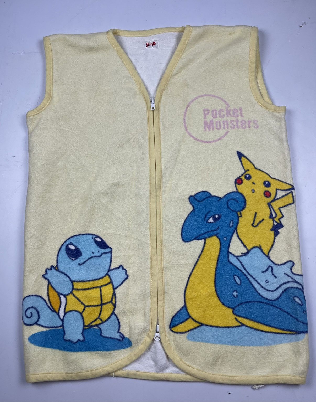 Nintendo rare pokemon vest tg3 Size US M / EU 48-50 / 2 - 4 Thumbnail