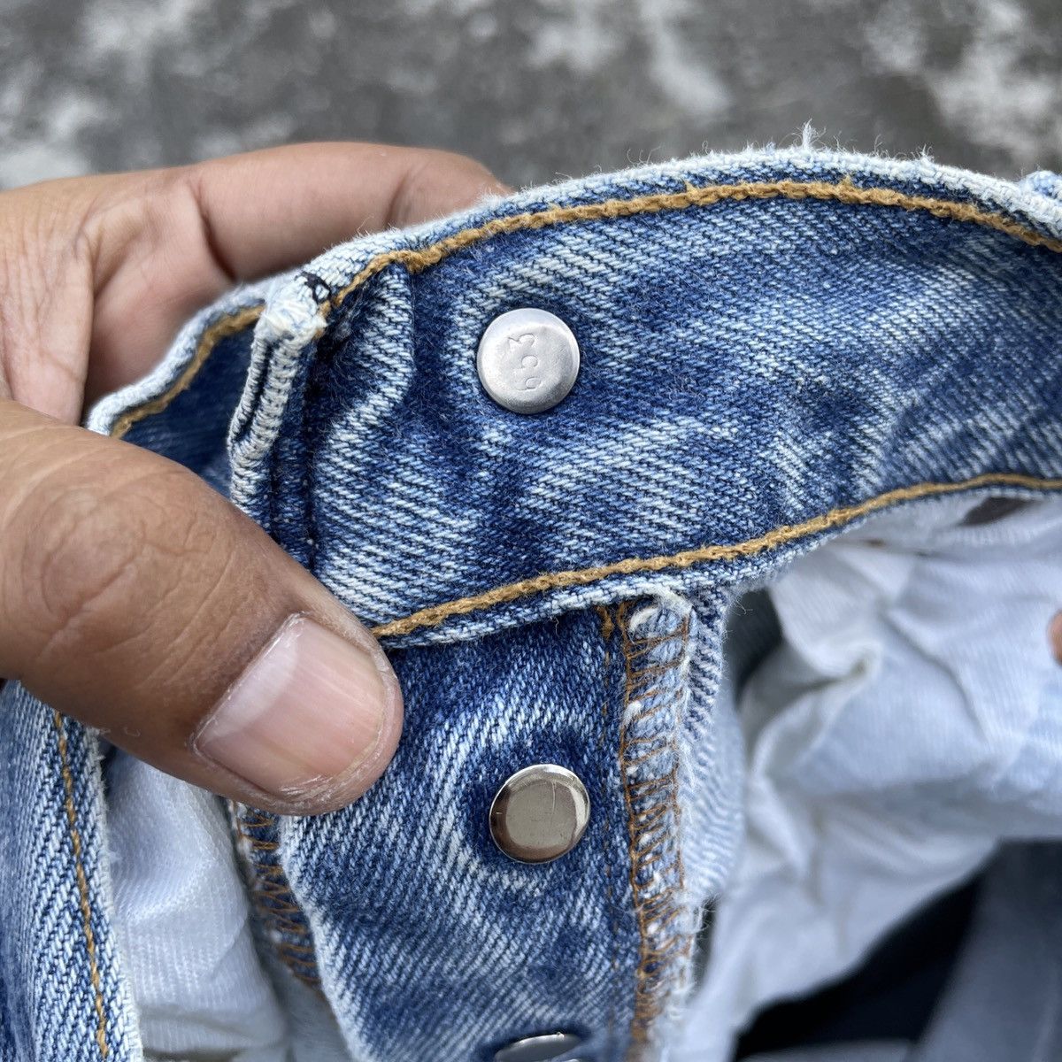 Levi's Vintage 90s Levis 501 32X38 Distressed Denim Jeans Size US 30 / EU 46 - 5 Thumbnail