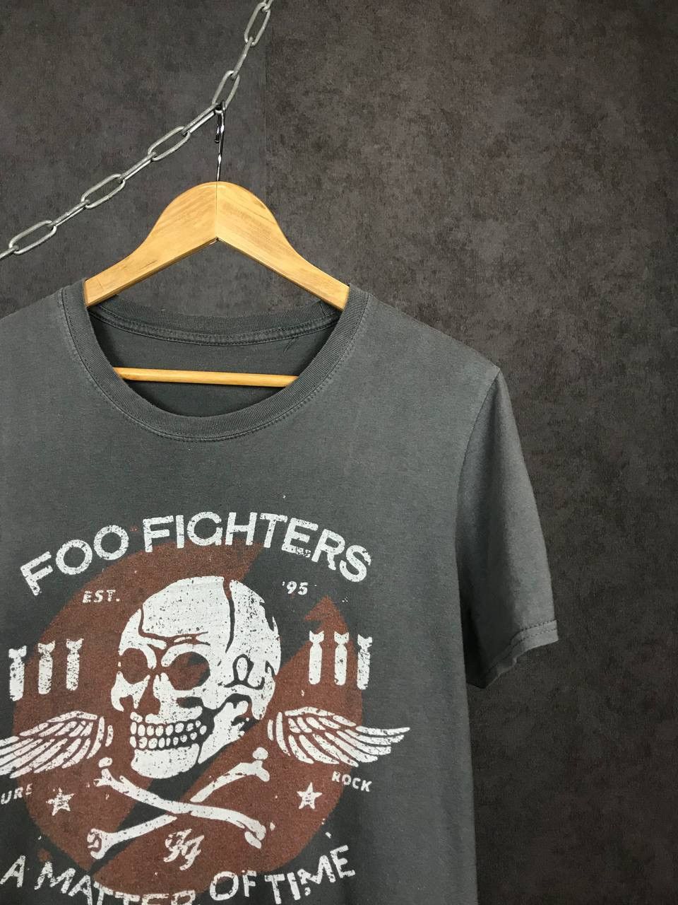 Band Tees × Vintage Foo Fighters 2012 vintage cult rock band tee Size US S / EU 44-46 / 1 - 2 Thumbnail