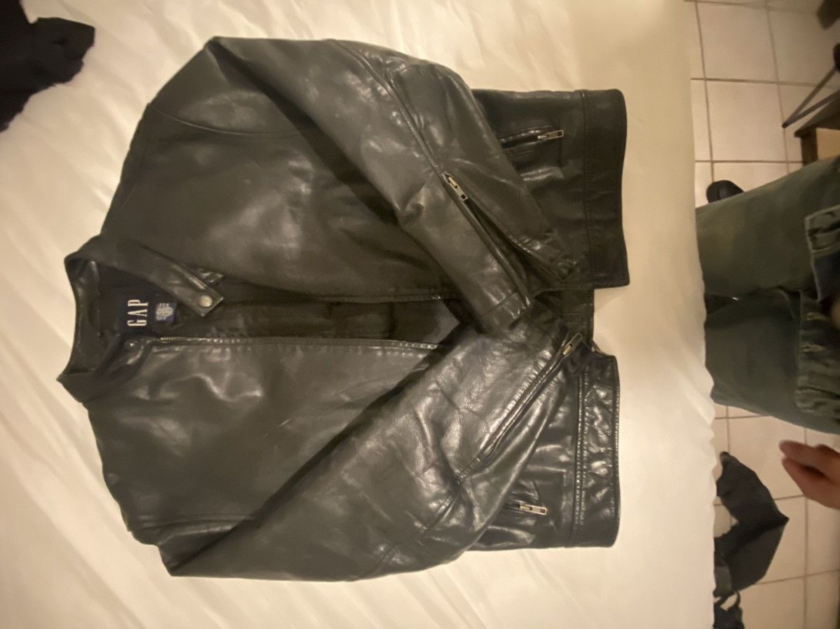 Gap Black vintage leather gap jacket Size US M / EU 48-50 / 2 - 3 Thumbnail