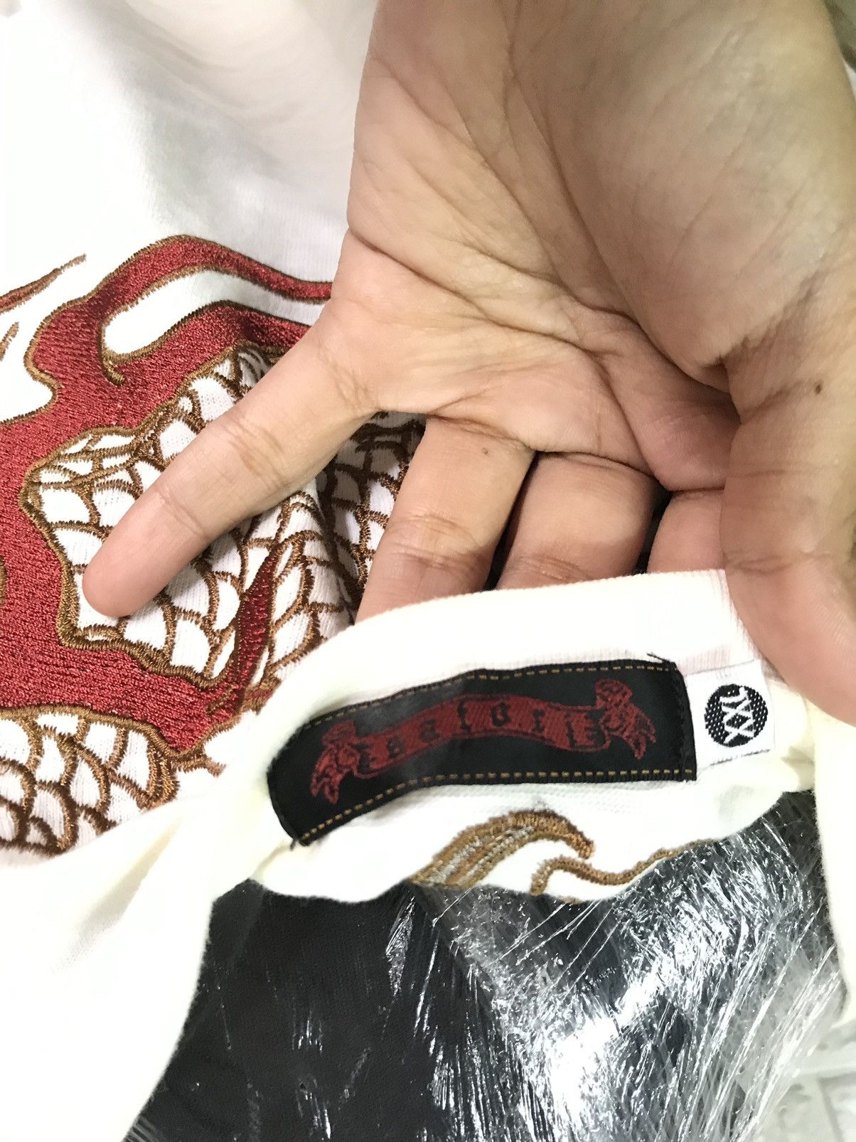 Japanese Brand × Vintage VINTAGE SUKAJAN EMBROIDERY DRAGON 🐉 & SAKURA TSHIRT Size US XL / EU 56 / 4 - 3 Thumbnail