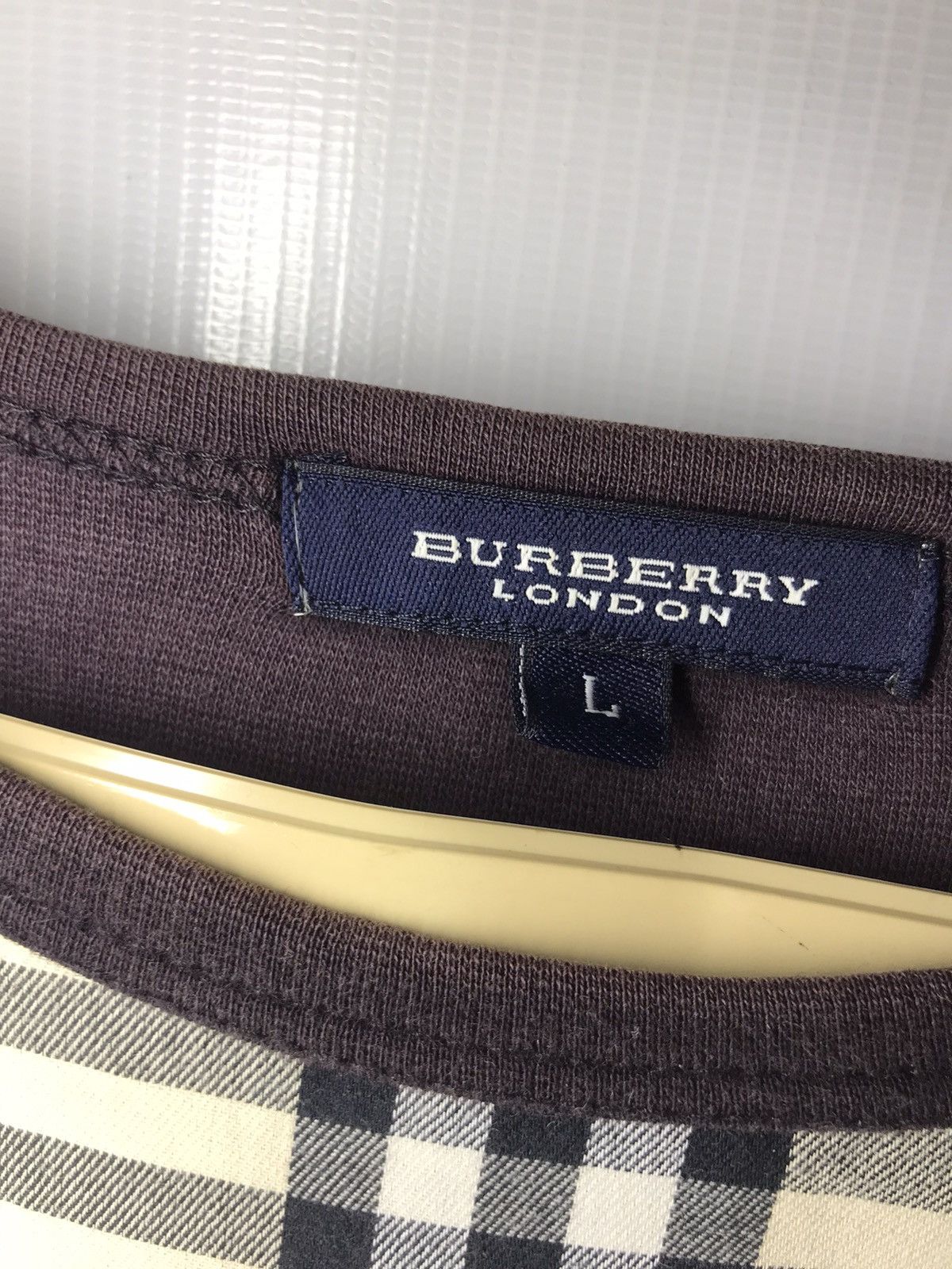 Burberry Burberry London single pocket long sleeve shirt Size US M / EU 48-50 / 2 - 3 Thumbnail