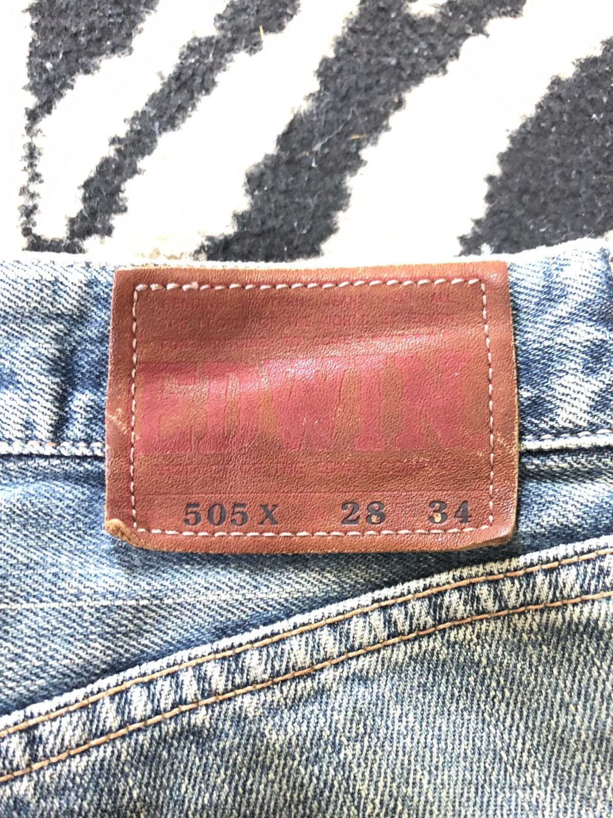 Edwin × Salvage × Vintage VINTAGE SELVEDGE EDWIN 505x DISTRESSED BLUE WASH DENIM Size US 27 - 12 Thumbnail