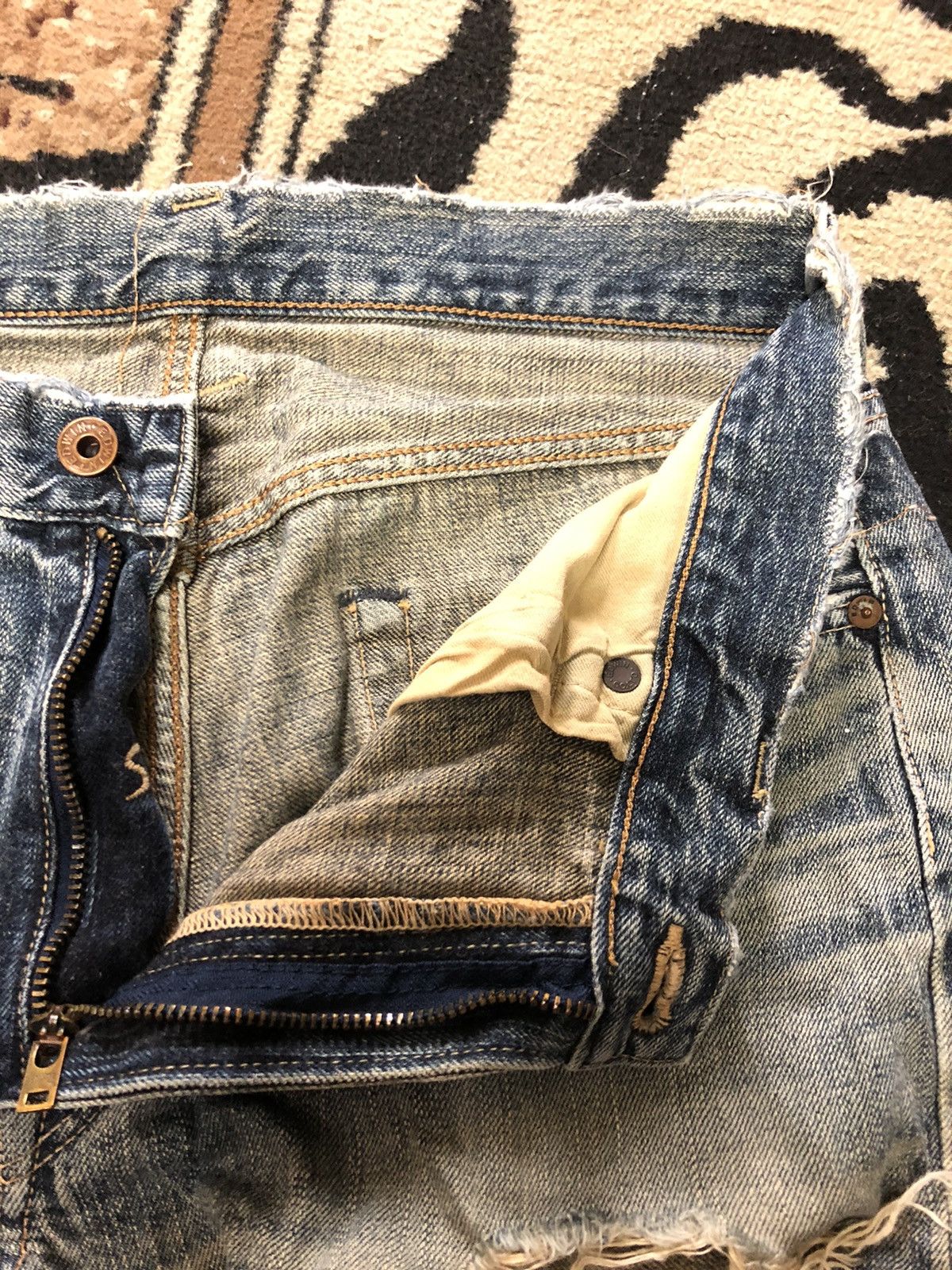 Edwin × Vintage VINTAGE SELVEDGE EDWIN 505 BLUE WASH DISTRESSED DENIM Size US 31 - 6 Thumbnail