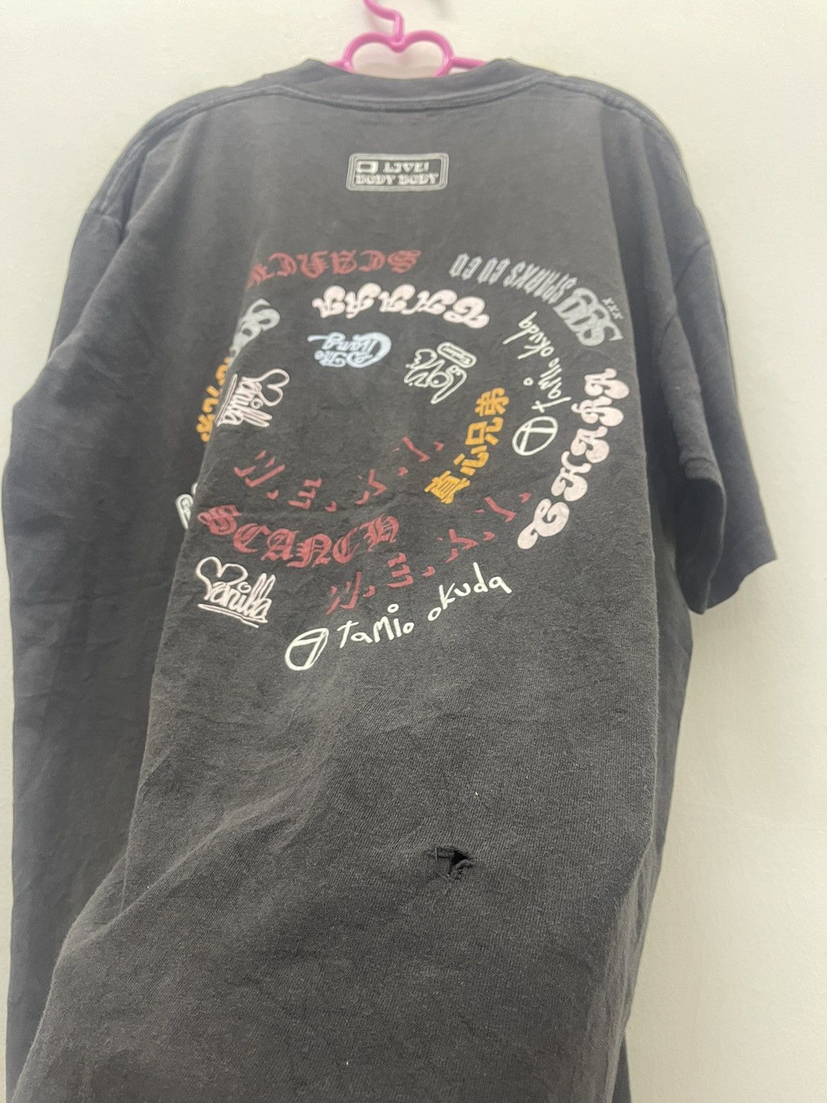Band Tees Rare 90s Vintage LIVE! BODY BODY Japan Hibiya Yaon 1995 Size US L / EU 52-54 / 3 - 3 Thumbnail