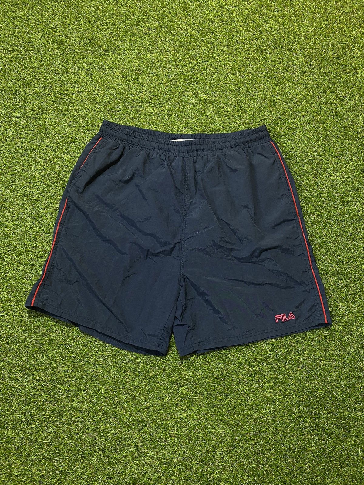 Fila Vintage Fila shorts white line streetwear y2k style size M Size US 32 / EU 48 - 1 Thumbnail