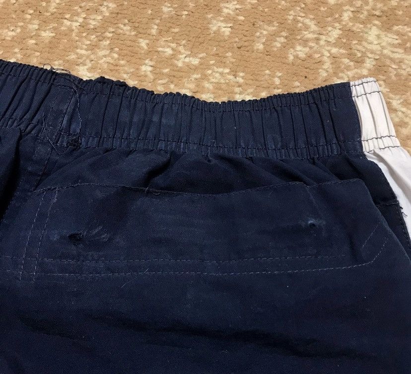 Nike Vintage Nike shorts streetwear swoosh casual y2k size XL Size US 36 / EU 52 - 5 Thumbnail