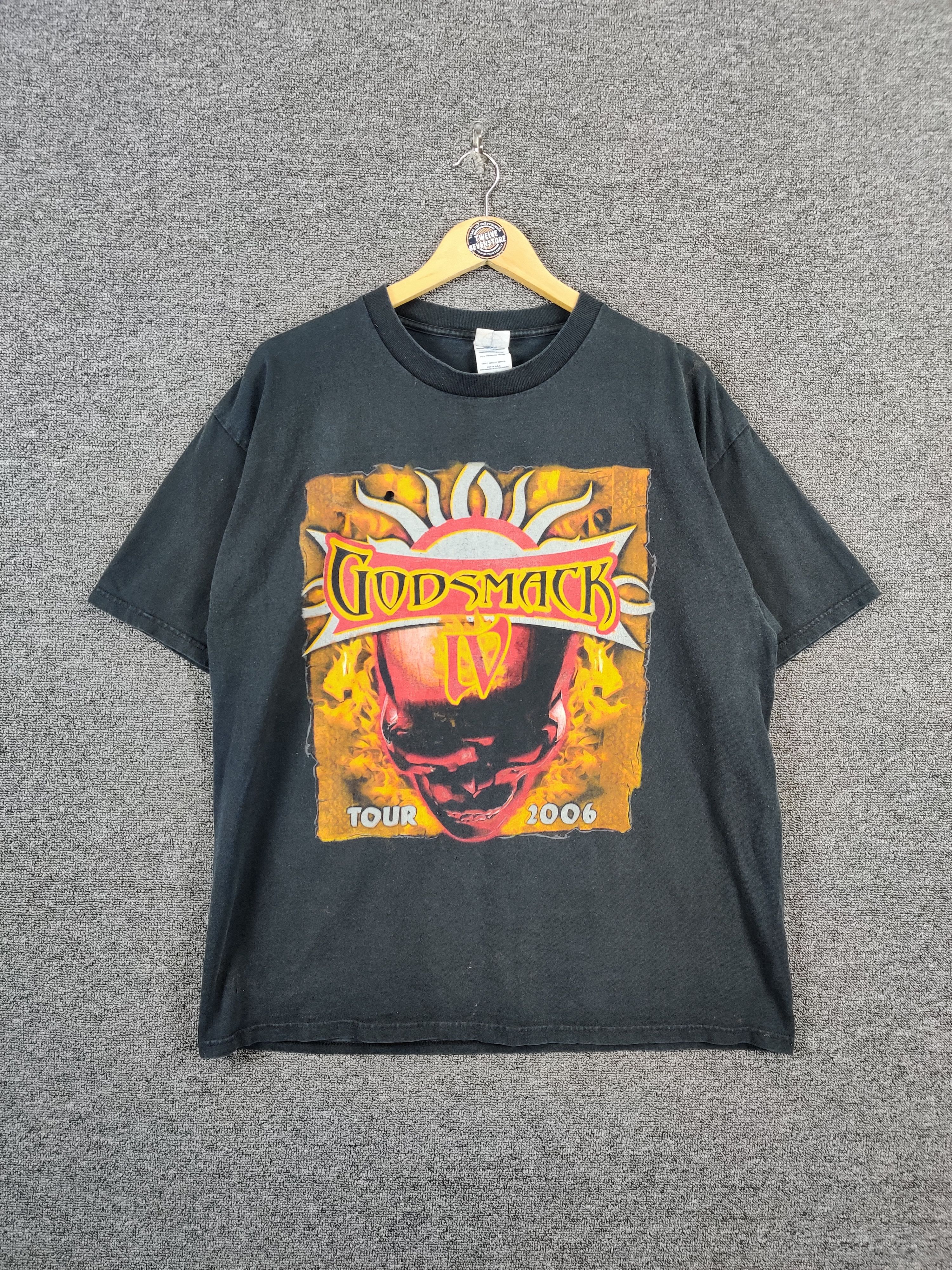 Band Tees Vintage Godsmack x Breaking Benjamin Tour Tee Tshirt Size US XL / EU 56 / 4 - 1 Thumbnail