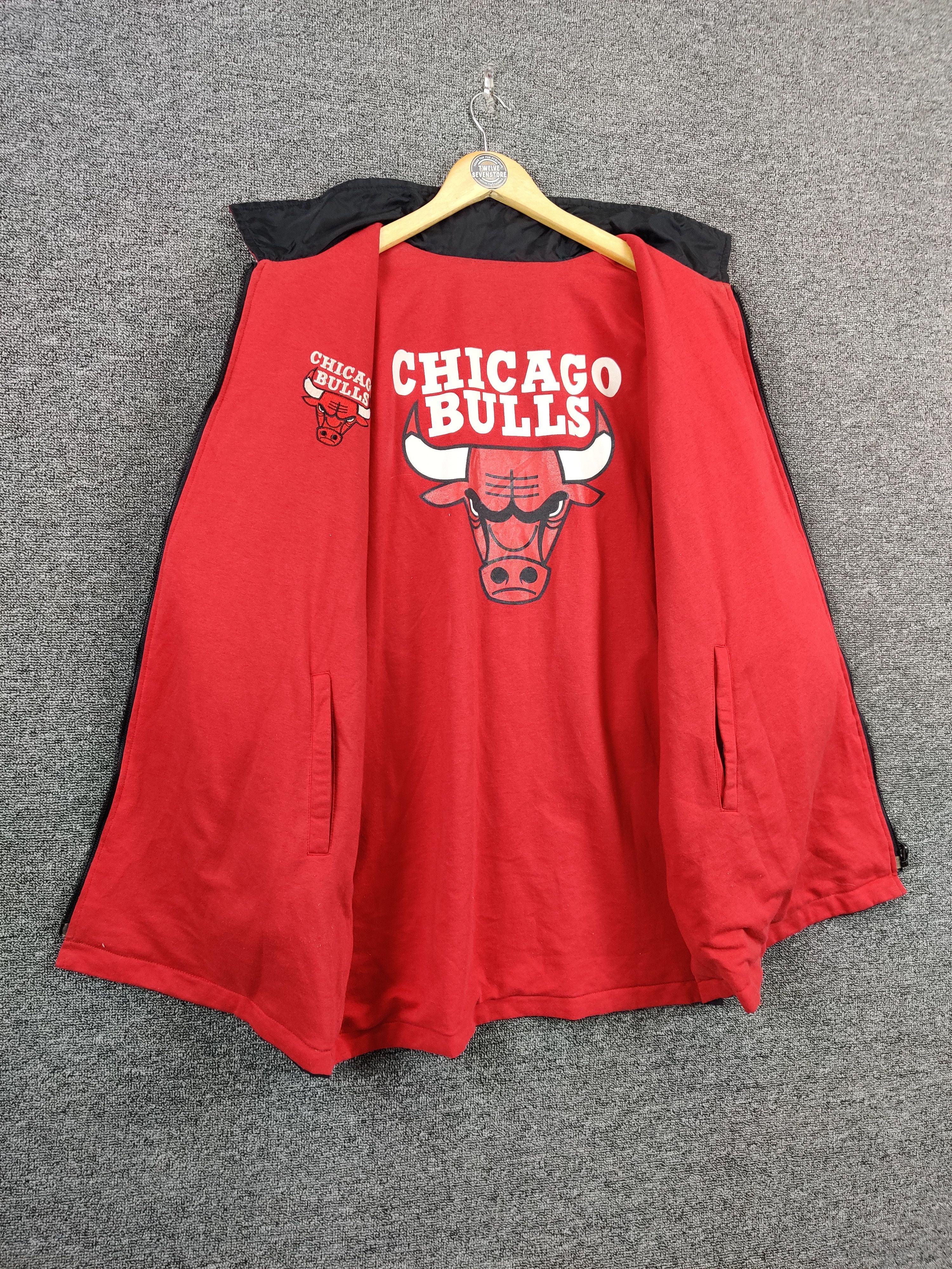 NBA Vintage NBA Chicago Bulls Reversible Coach Jacket Size US L / EU 52-54 / 3 - 7 Thumbnail